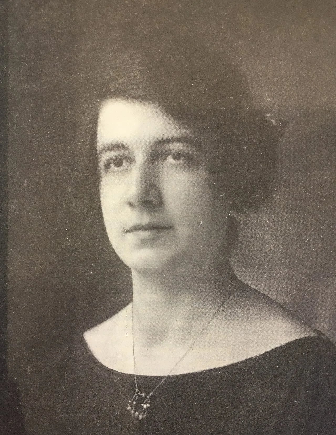 Portrait of Teresa Lodi (1889–1971) – memorial page