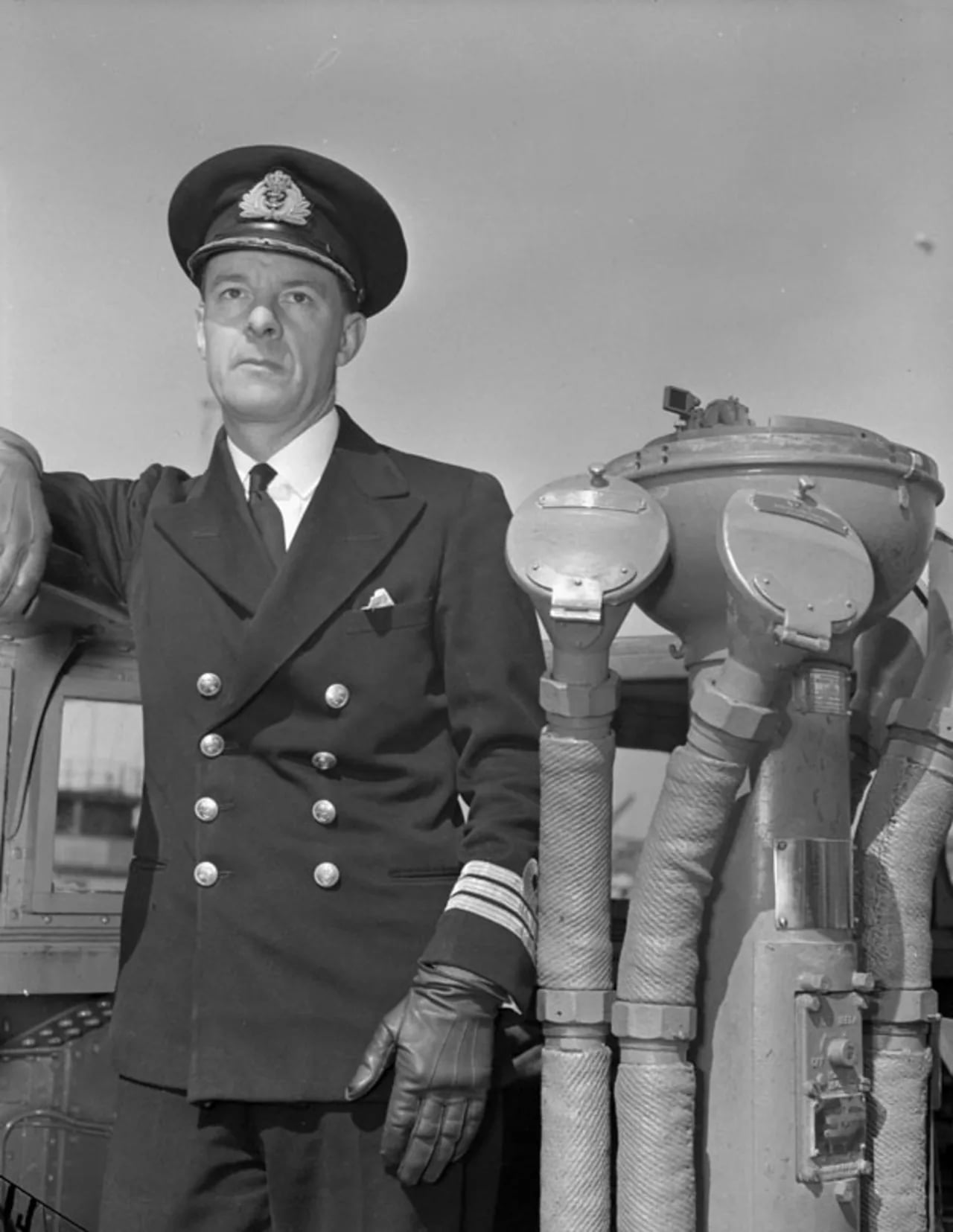Porträt von Harry DeWolf (1903–2000) – Gedenkseite
