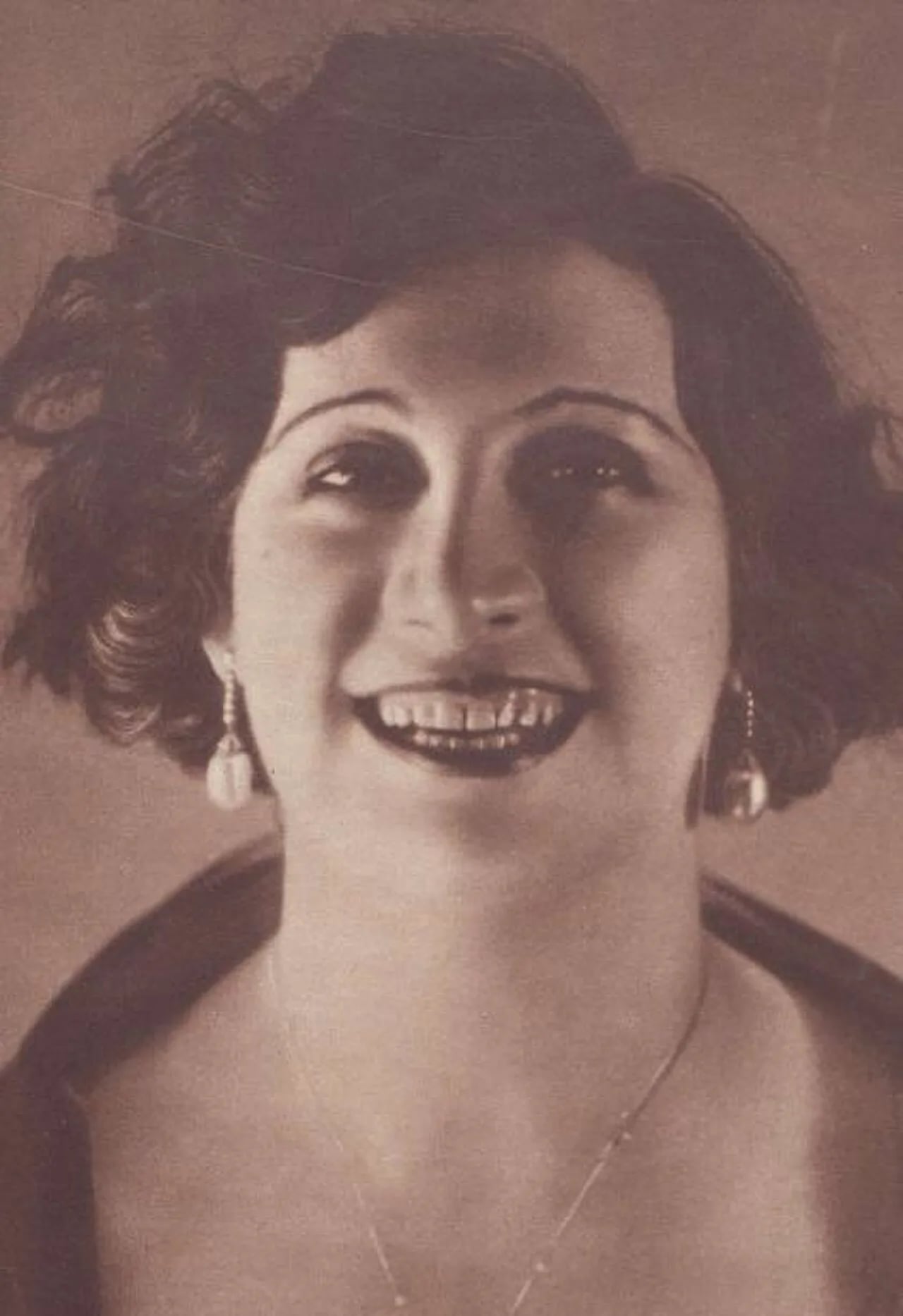 Porträt von Ana Adamuz (1886–1971) – Gedenkseite