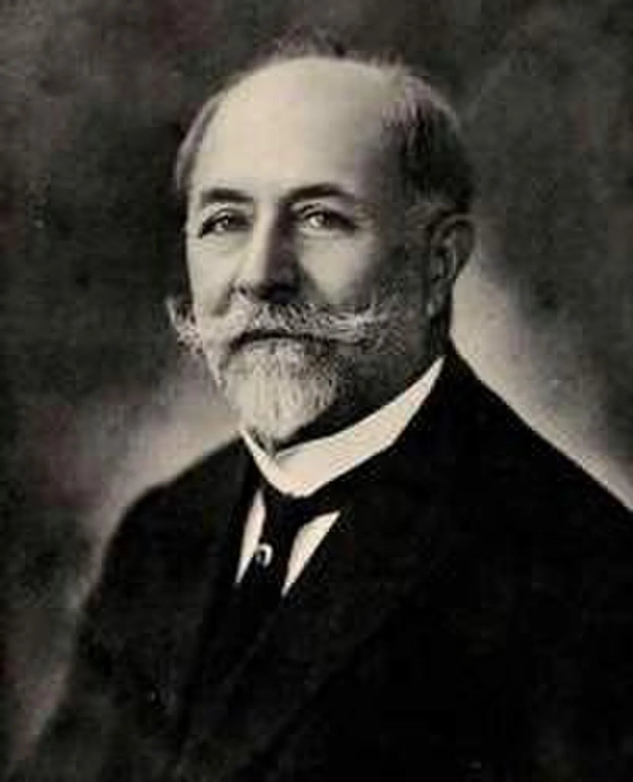 Portrait of Francisco Carrillo Morales (1851–1926) – memorial page