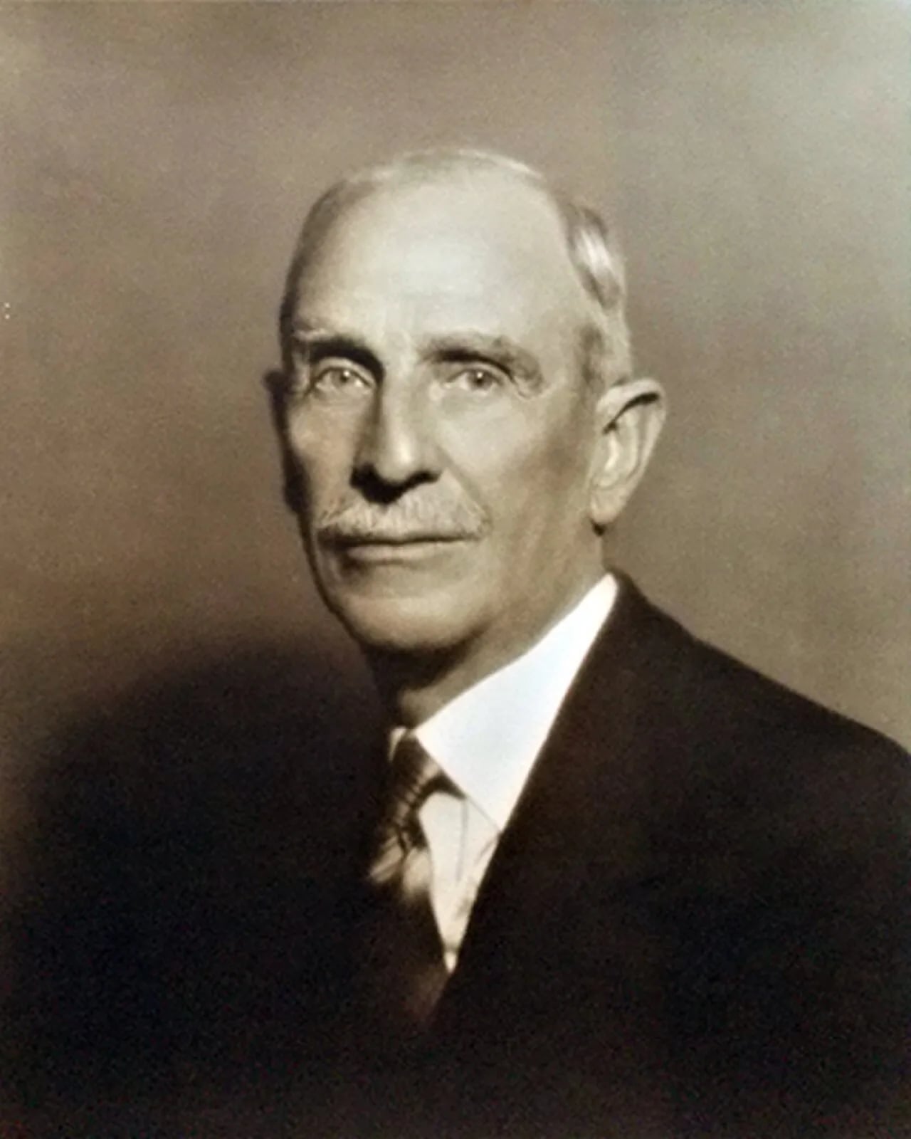Porträt von Juan Gaudencio Kaiser (1869–1952) – Gedenkseite