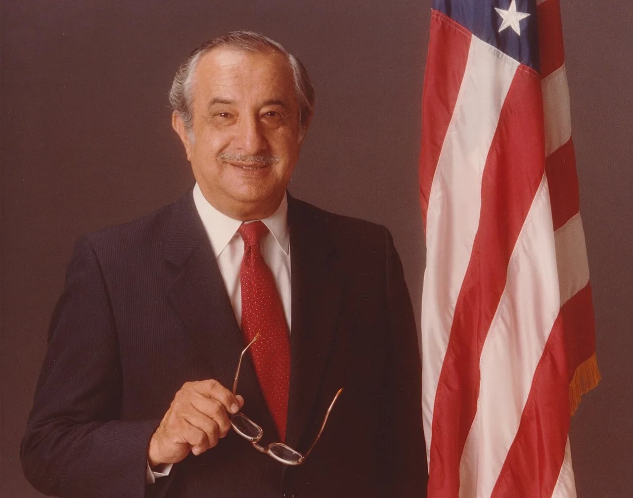 Portrait of Hector Godinez (1924–1999) – memorial page