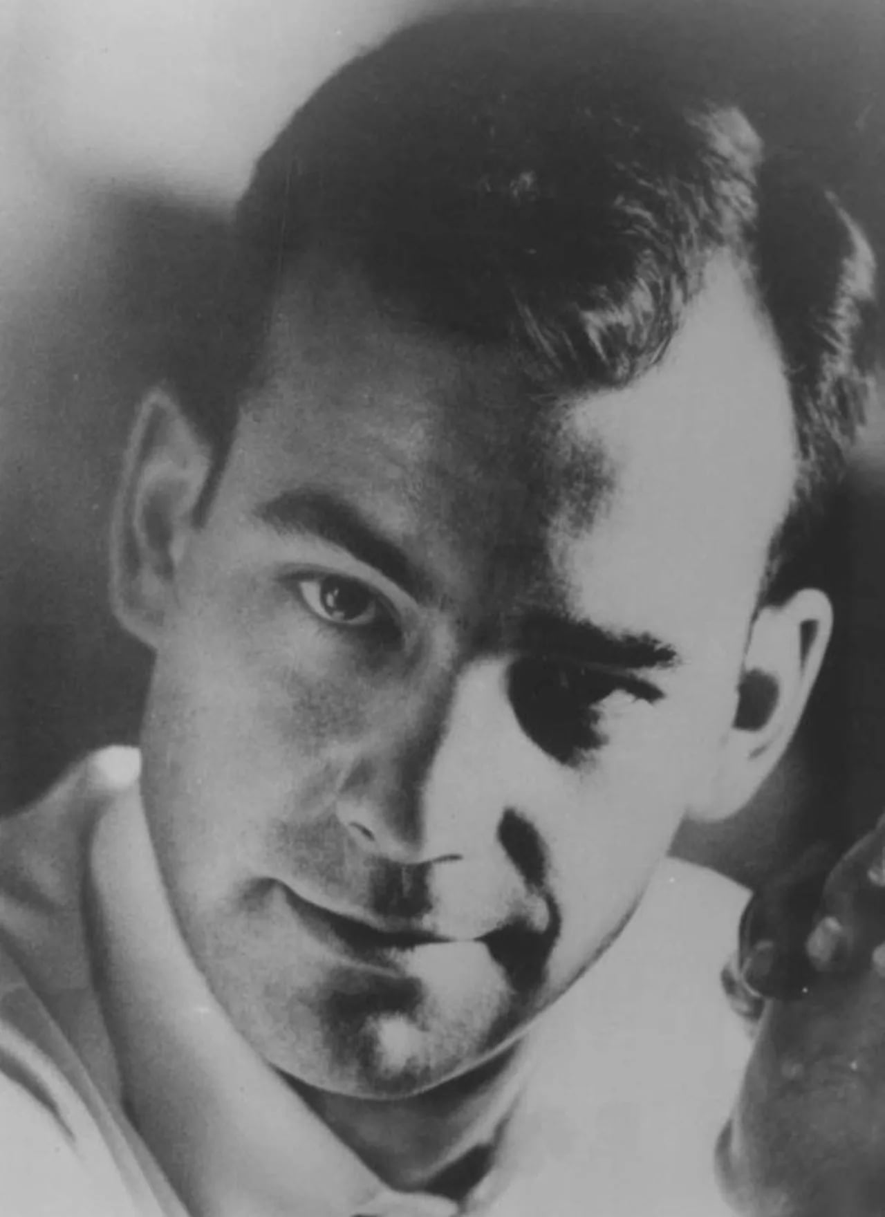 Portrait of Haynes Johnson (1931–2013) – memorial page