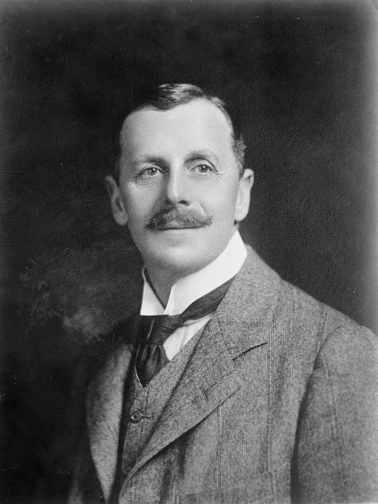 Portrait of Heaton Rhodes (1861–1956) – memorial page