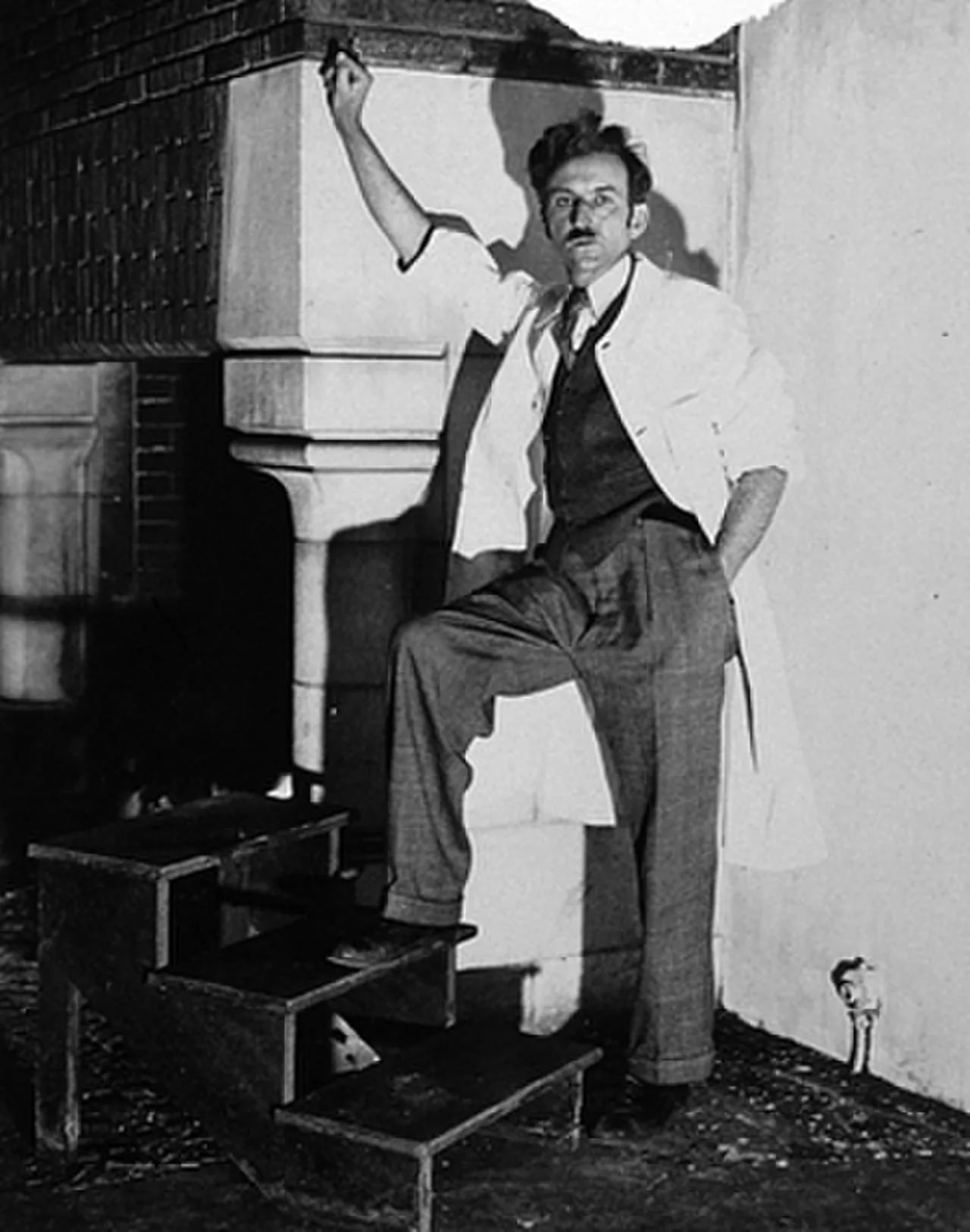 Portrait of Heinz Warneke (1895–1983) – memorial page