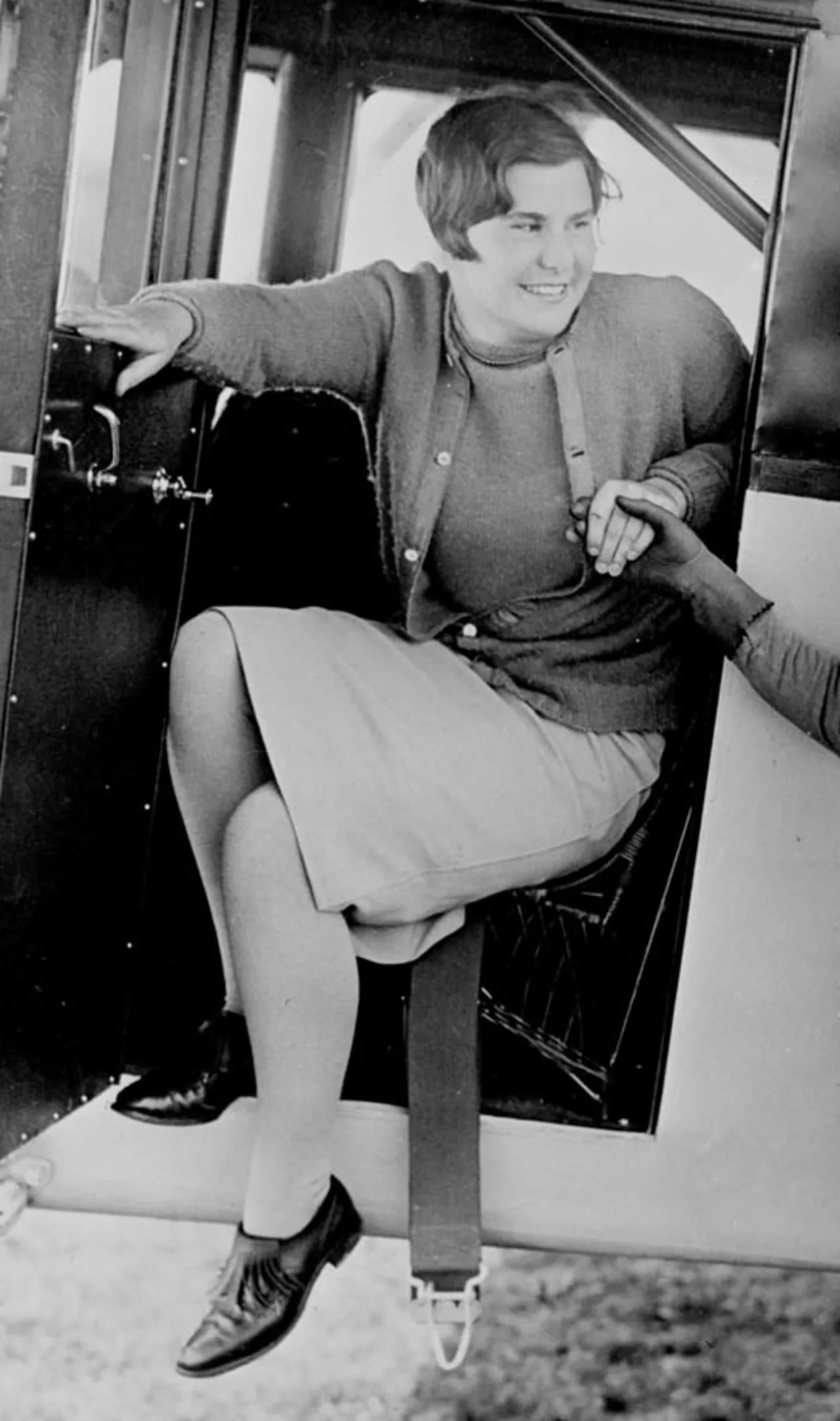Portrait of Helen Hicks (1911–1974) – memorial page