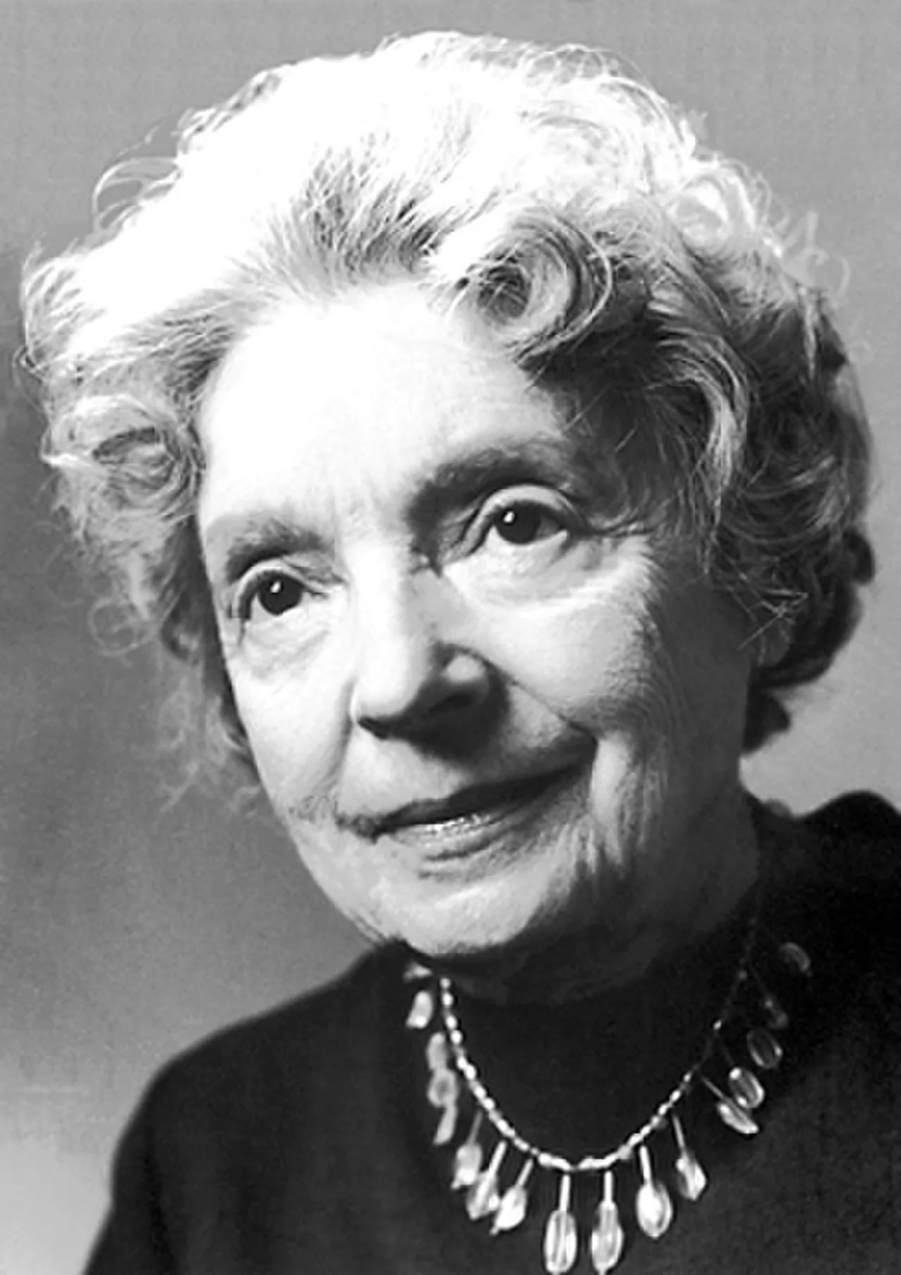 Portrait of Nelly Sachs (1891–1970) – memorial page
