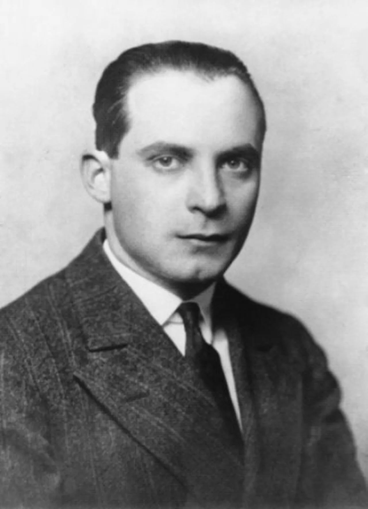 Portrait of Antal Szerb (1901–1945) – memorial page