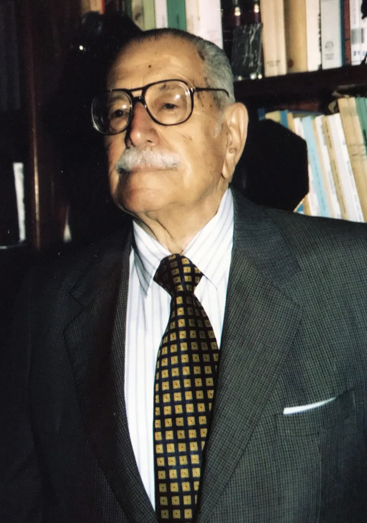 Porträt von Augusto Mario Morello (1926–2009) – Gedenkseite