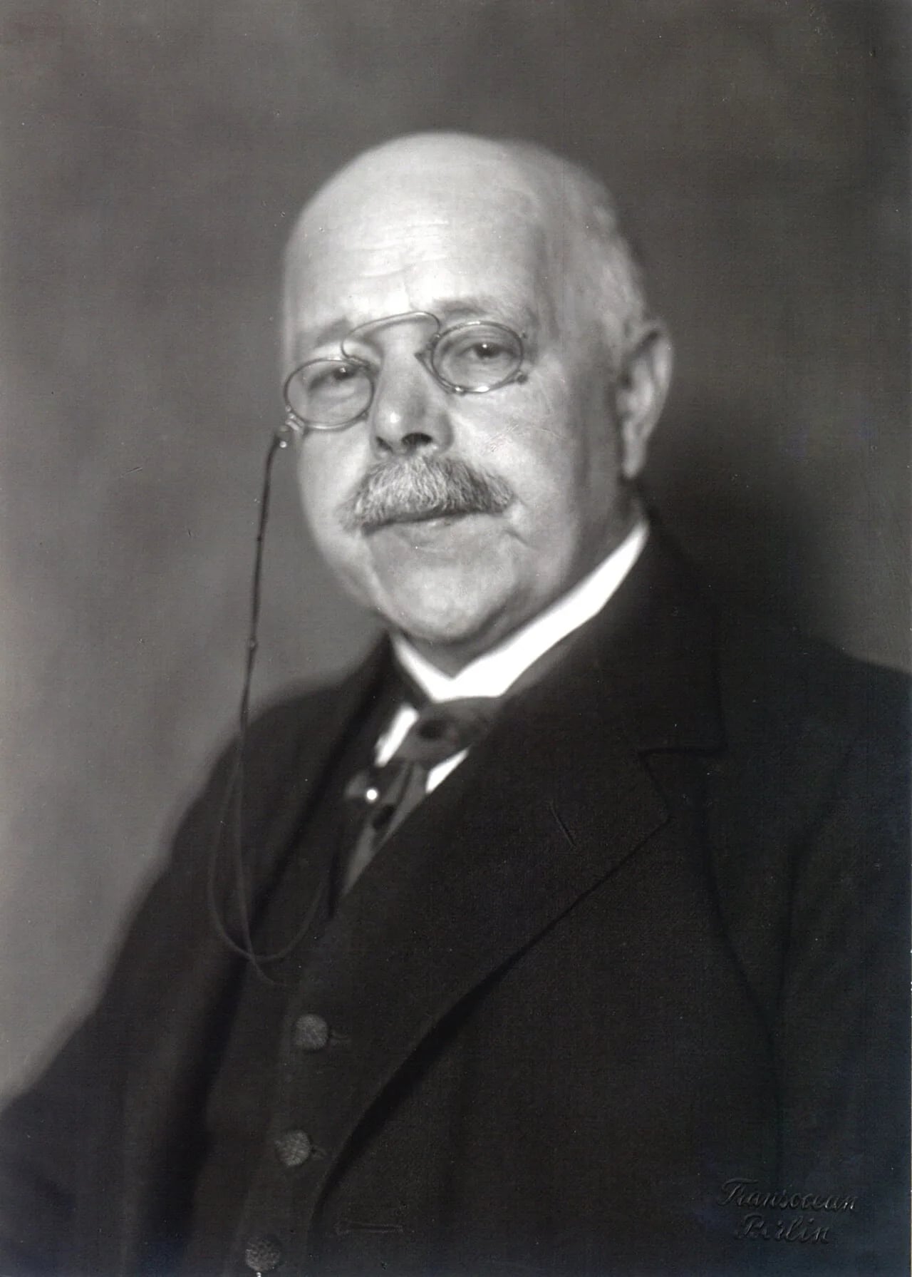 Porträt von Walther Nernst (1864–1941) – Gedenkseite