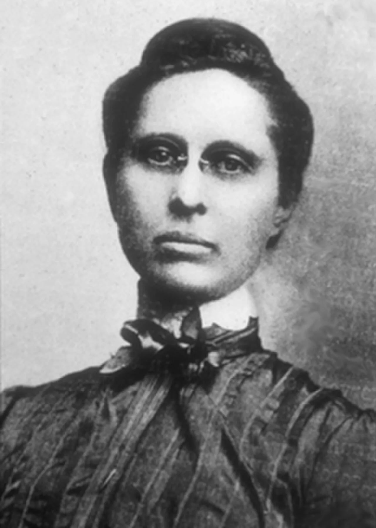 Portrait of Henrietta Cuttino Dozier (1872–1947) – memorial page
