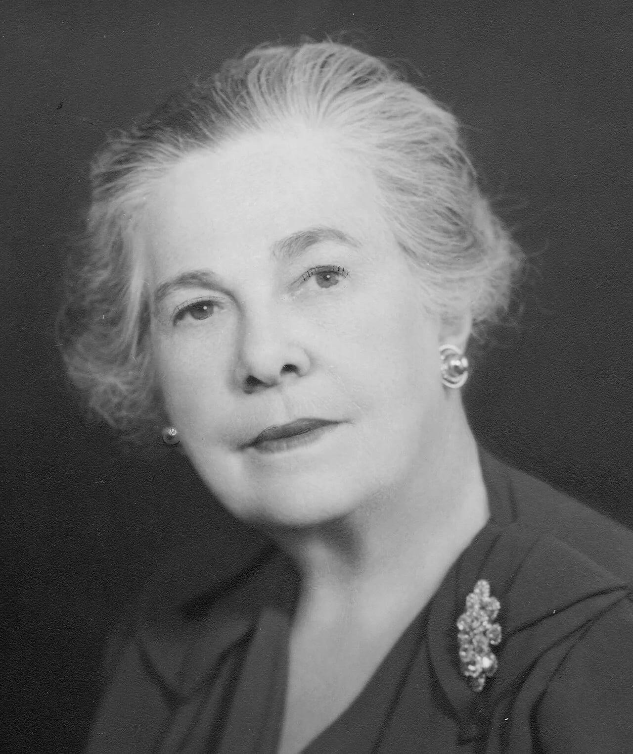 Portrait of Mae Nolan (1886–1973) – memorial page