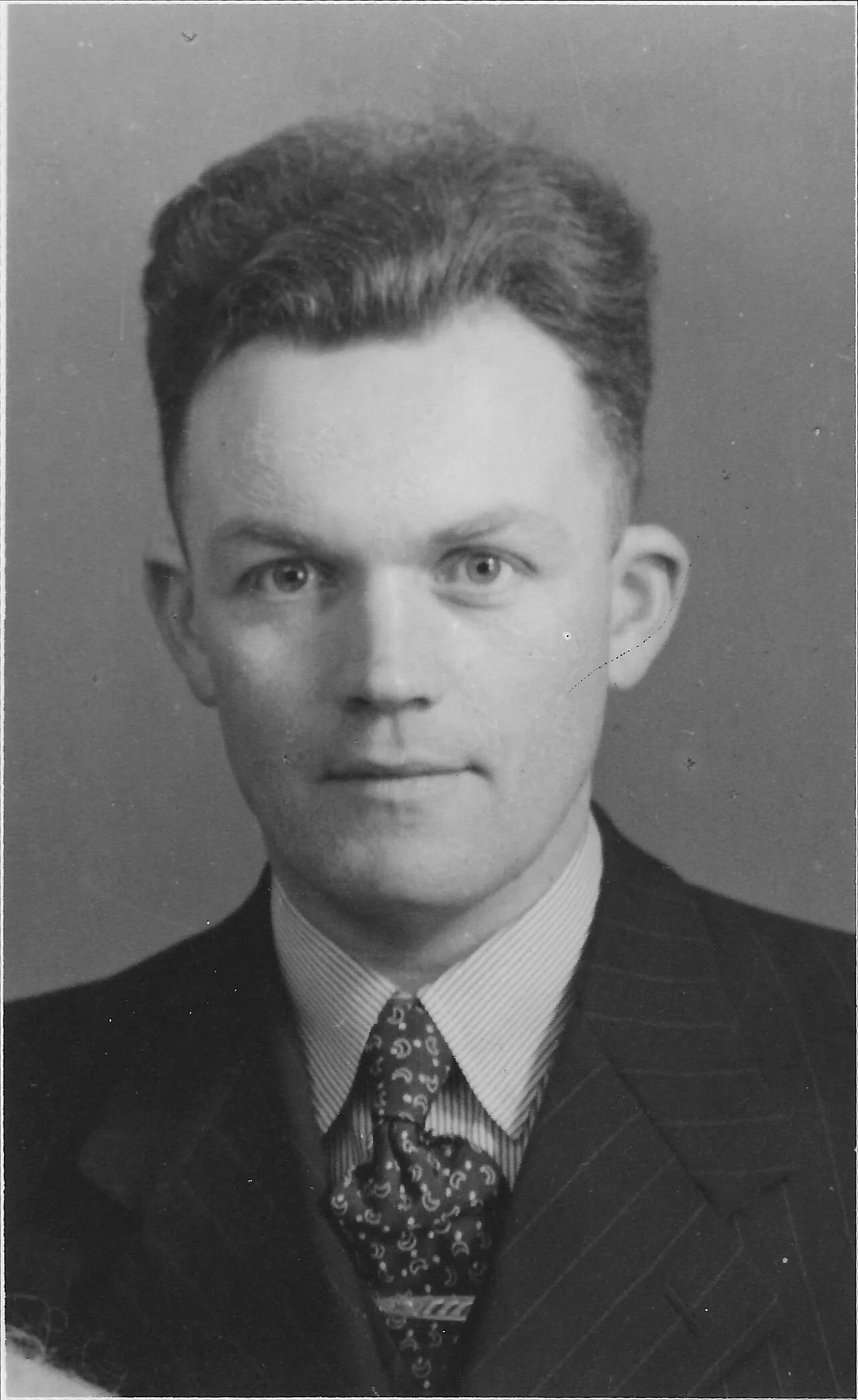 Porträt von Aart van Steenbergen (1915–1944) – Gedenkseite