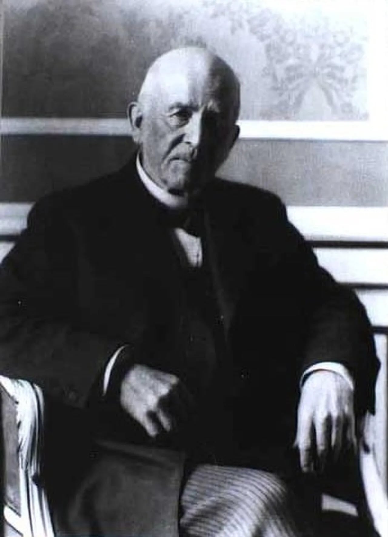 Porträt von Vigand Andreas Falbe-Hansen (1841–1932) – Gedenkseite