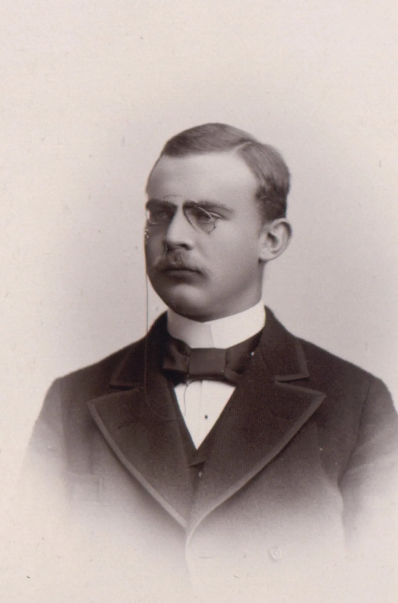 Porträt von Erik Falk (1873–1944) – Gedenkseite