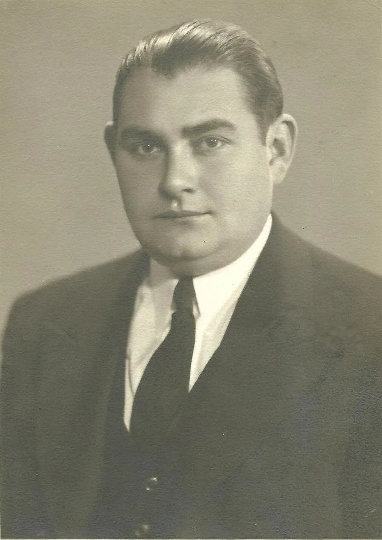 Porträt von Edige Mustafa Kirimal (1911–1980) – Gedenkseite