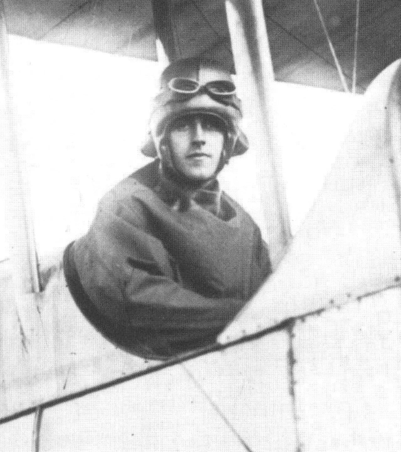 Portrait of Henry Petre (1884–1962) – memorial page