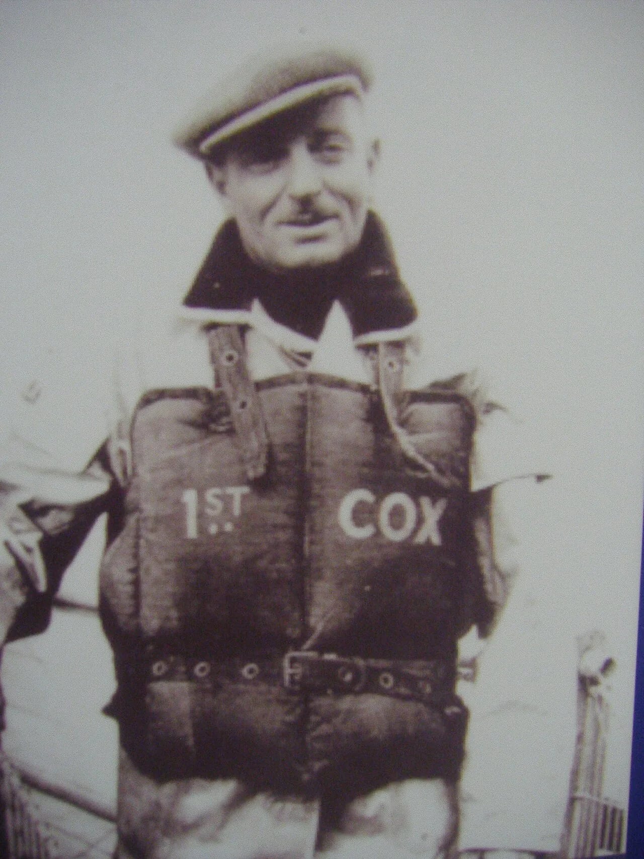 Portrait of Henry Thomas Davies (1914–2002) – memorial page