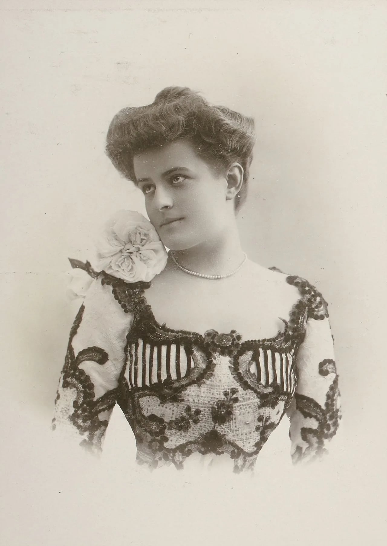 Porträt von Meg Villars (1885–1960) – Gedenkseite