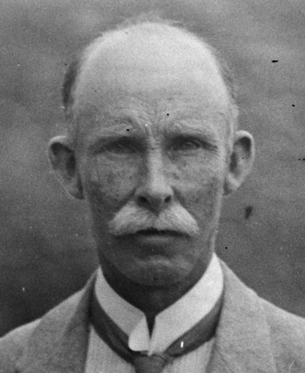 Portrait of Herbert Guthrie-Smith (1862–1940) – memorial page