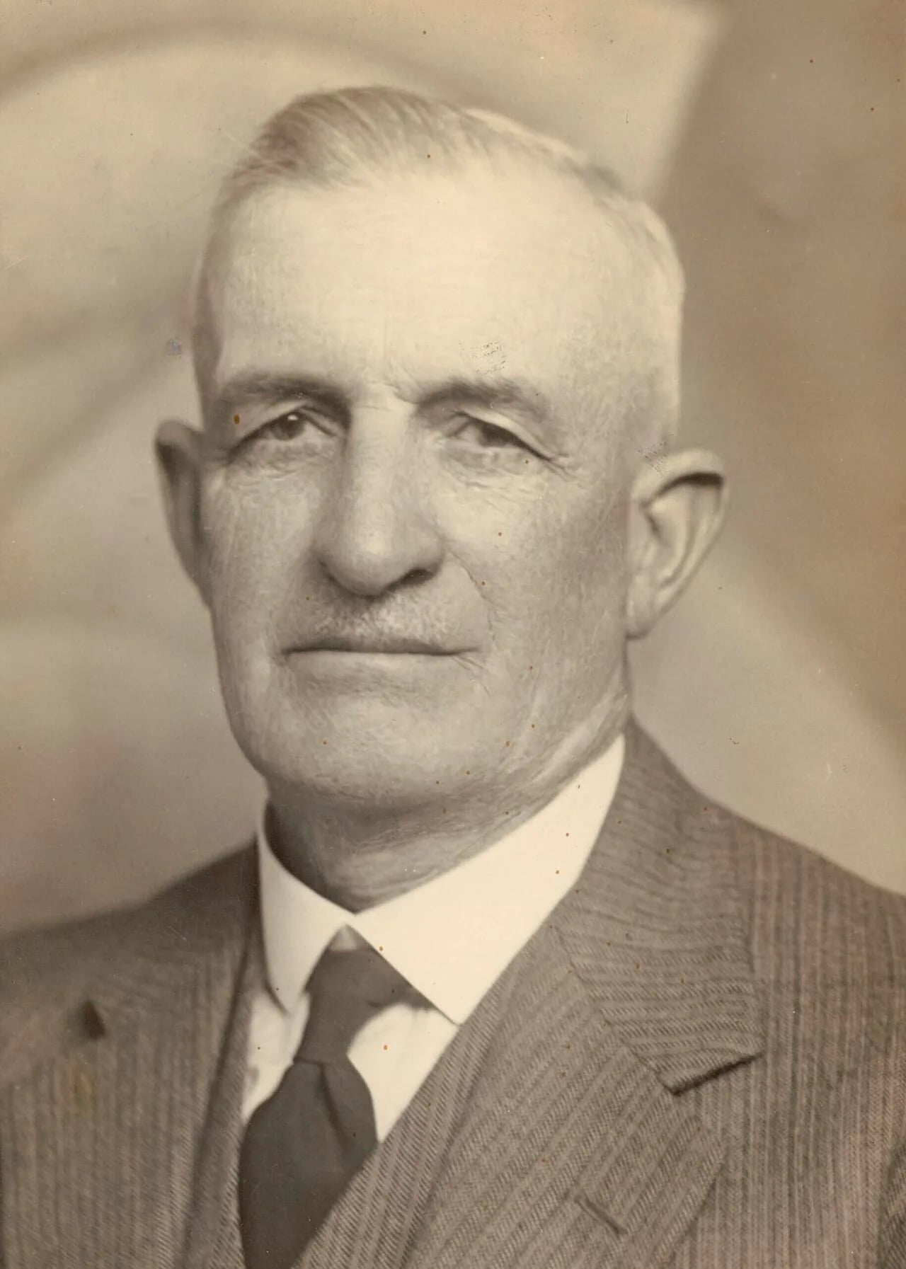 Portrait of Herbert Hays (1869–1960) – memorial page