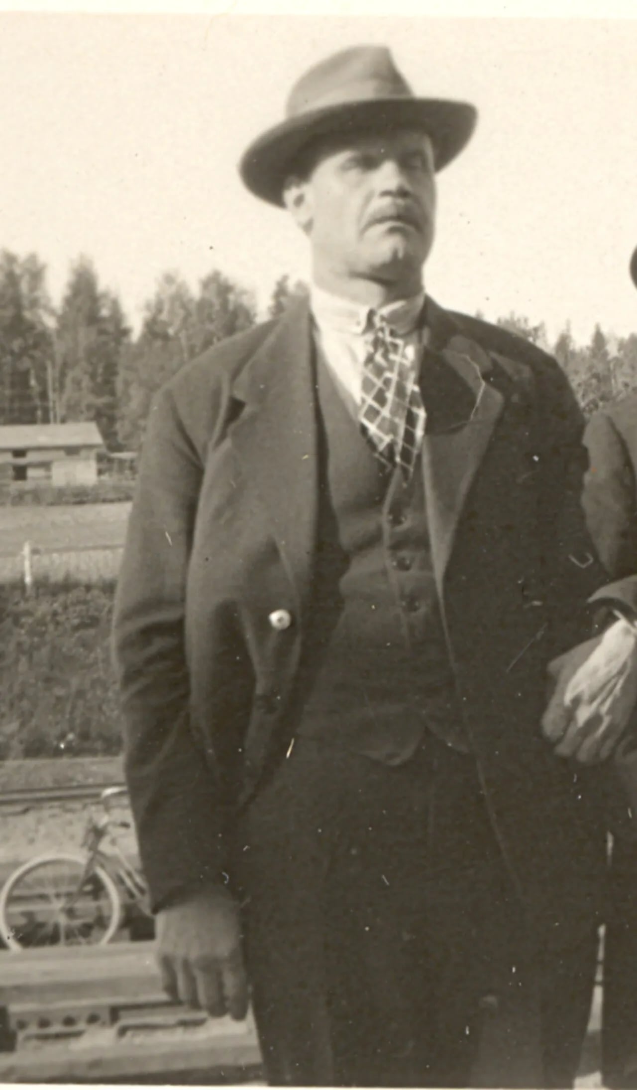Portrait of Lars-Erik Forslin (1885–1973) – memorial page