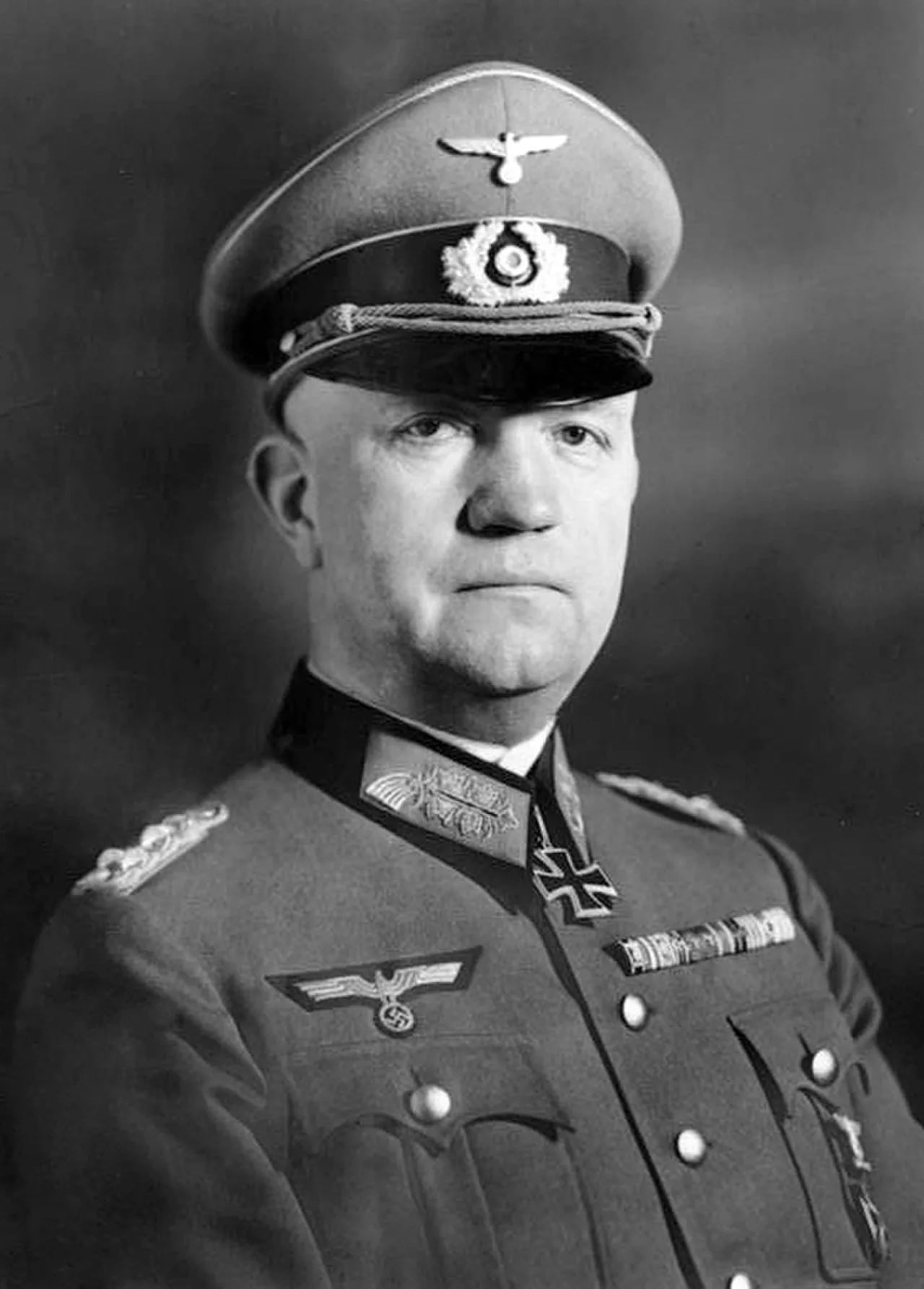 Portrait of Friedrich Fromm (1888–1945) – memorial page
