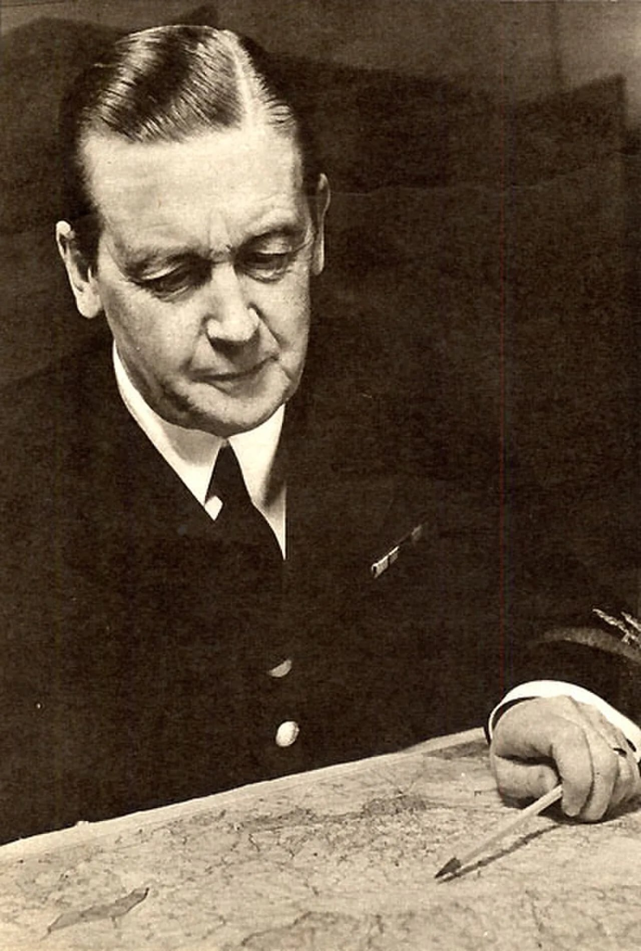 Portrait of Torsten Friis (1882–1967) – memorial page