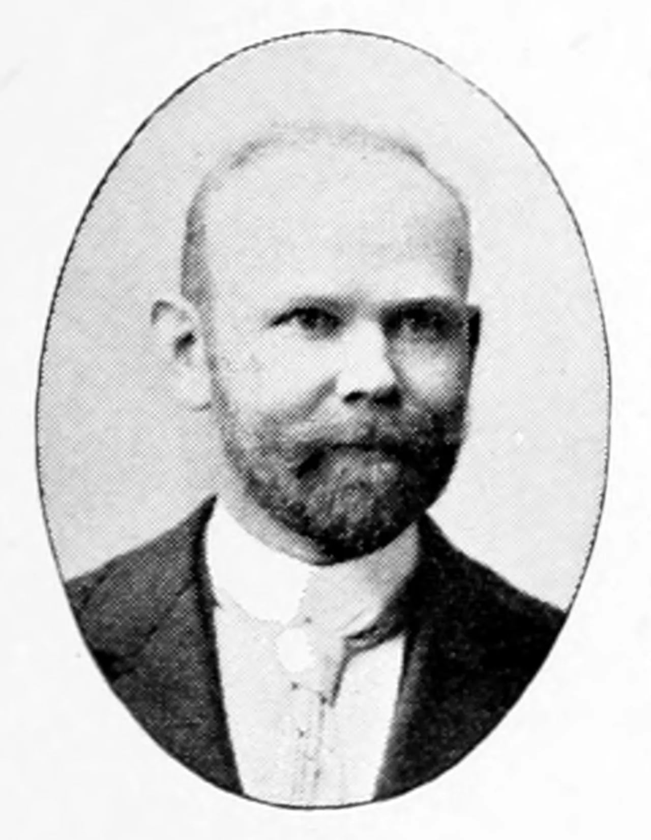 Portrait of Friedrich Karl Arnold Schwassmann (1870–1964) – memorial page
