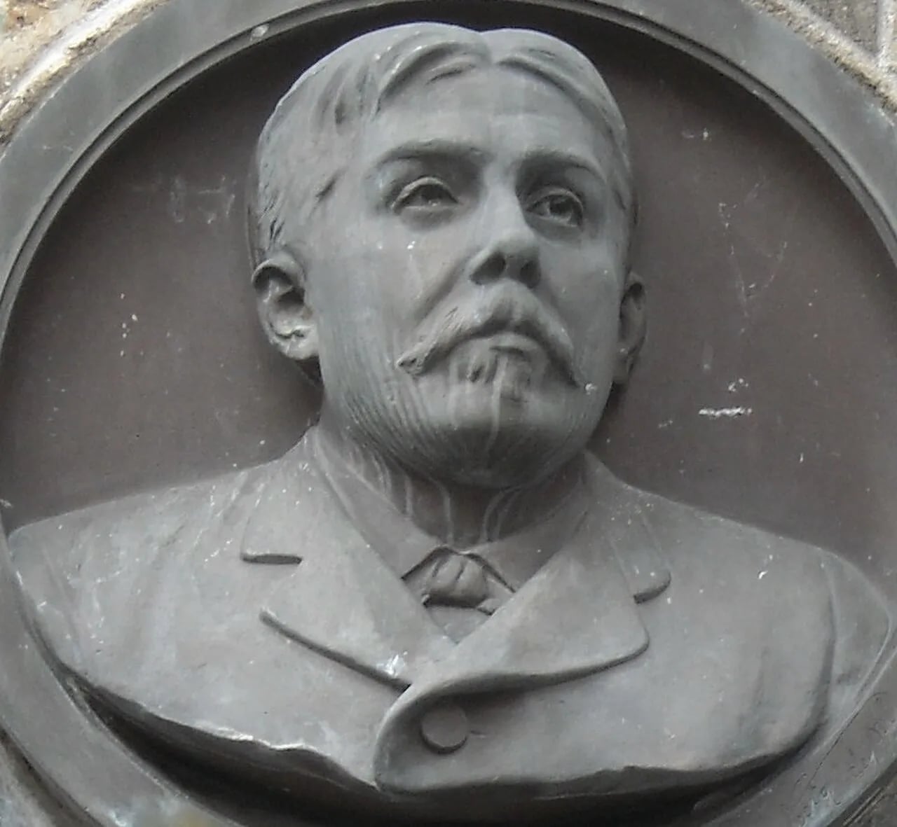 Porträt von Carlos Cassaffousth (1854–1900) – Gedenkseite