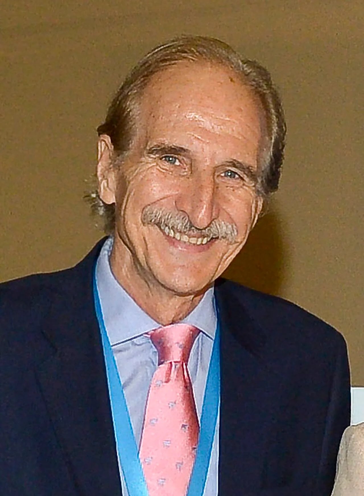 Porträt von Carmelo Angulo Barturen (1947–2022) – Gedenkseite