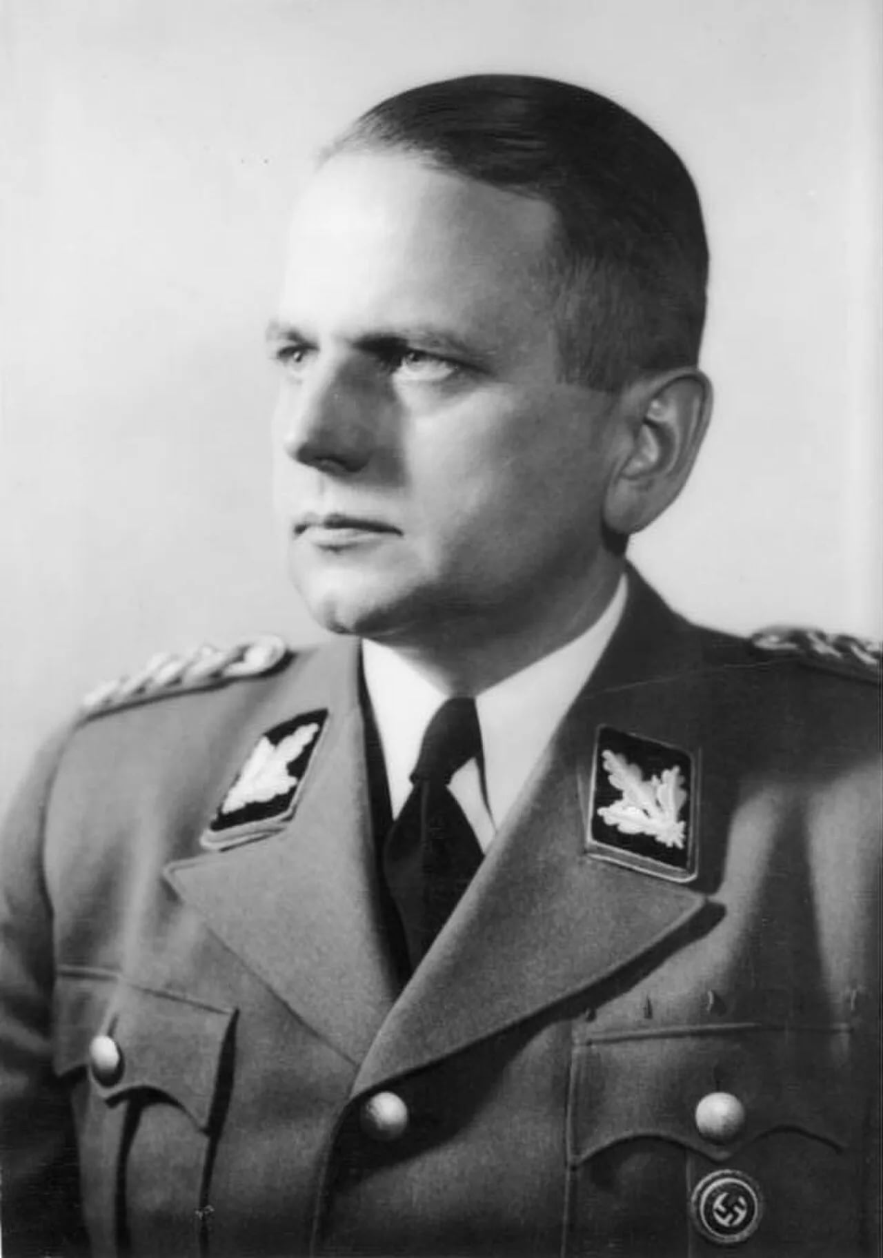 Portrait of Otto Ohlendorf (1907–1951) – memorial page