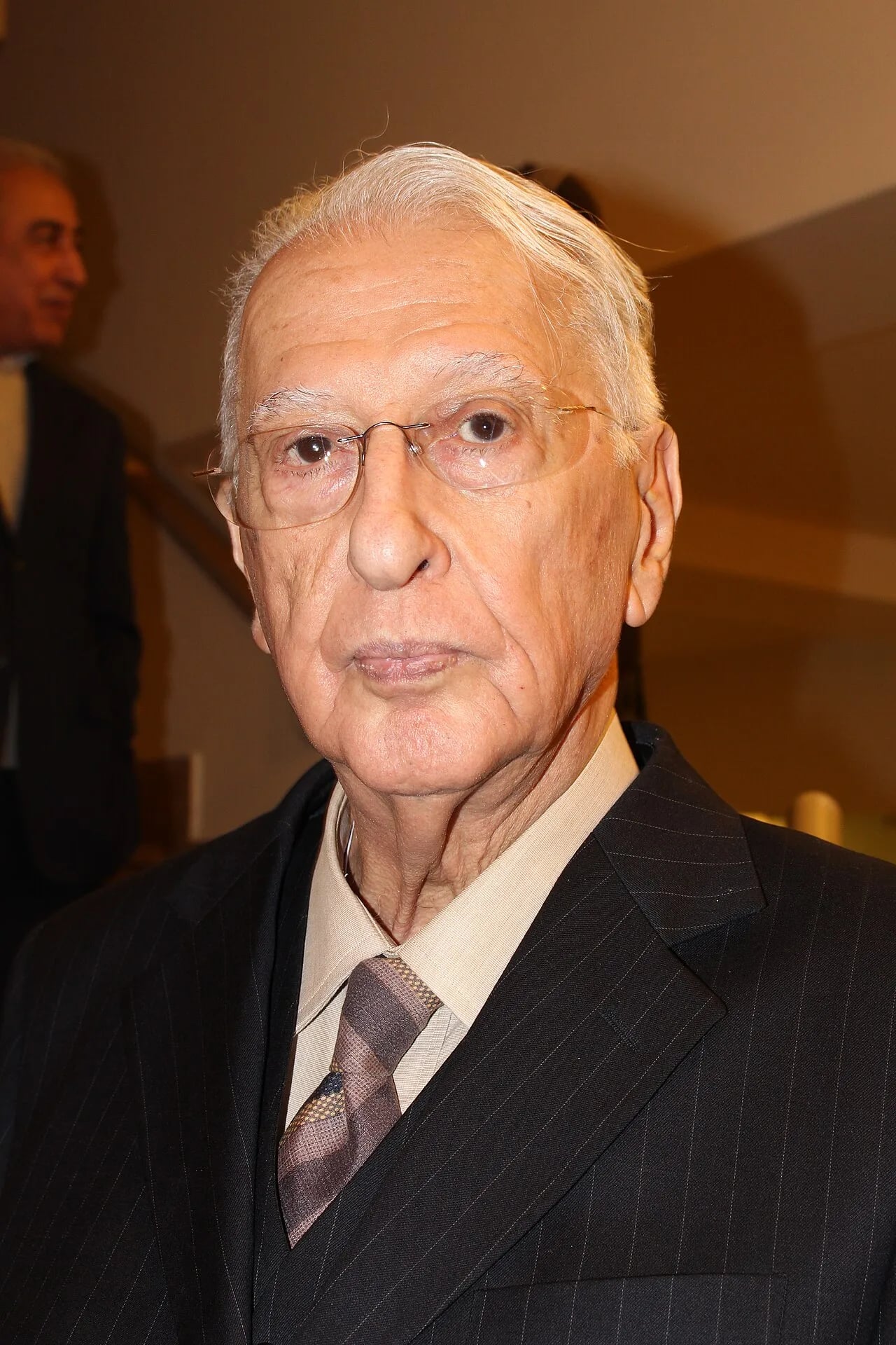 Porträt von Jahangir Darvish (1933–2024) – Gedenkseite