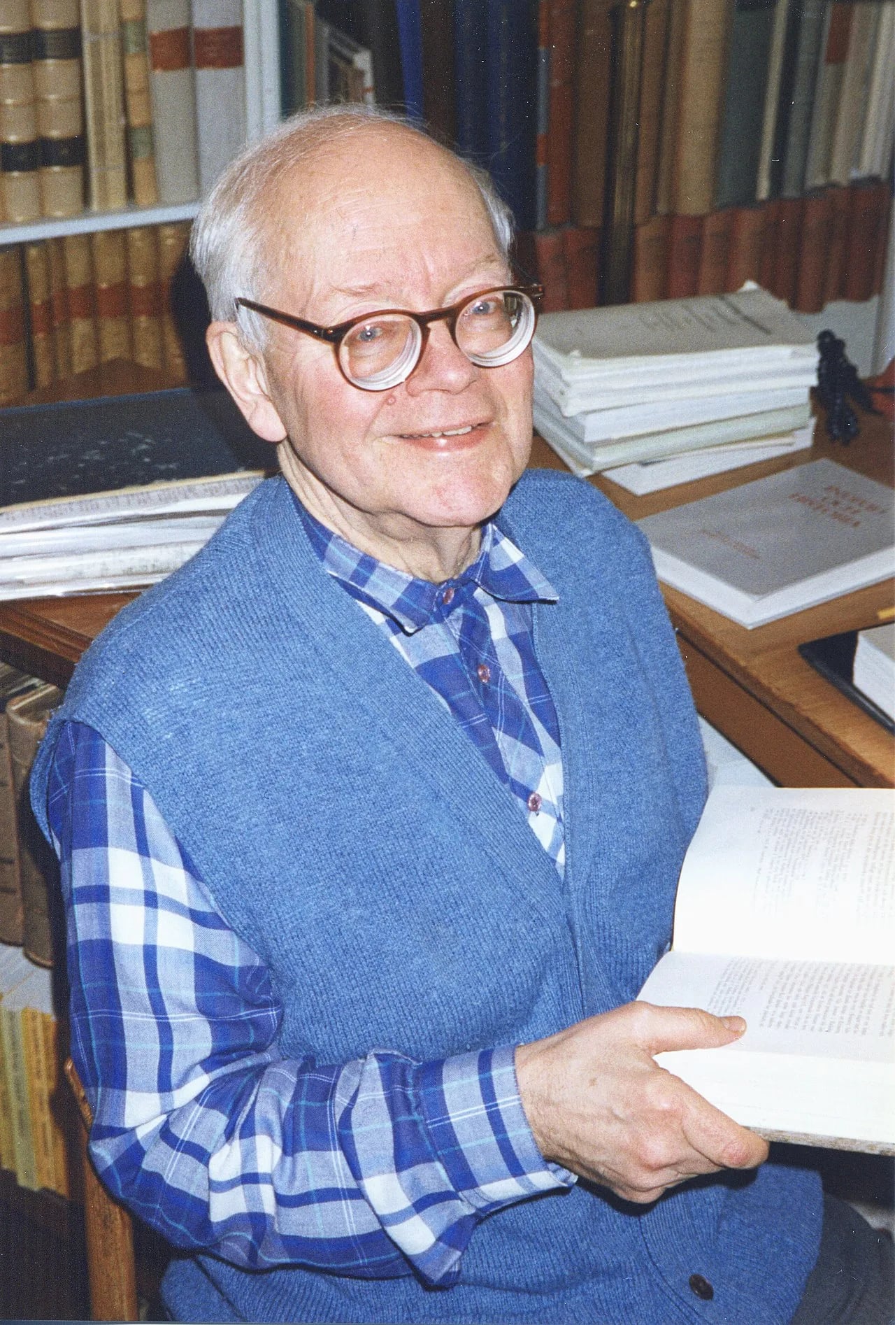Portrait of Hans Gillingstam (1925–2016) – memorial page