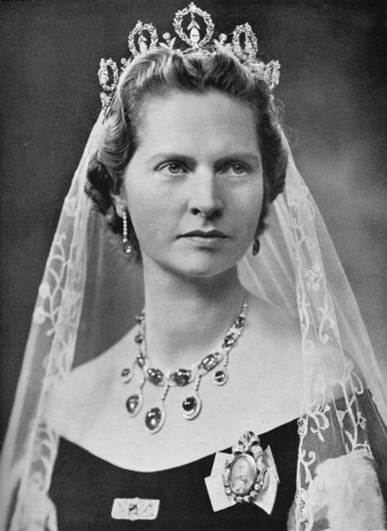Portrait of Sibylla von Sachsen-Coburg und Gotha (1908–1972) – memorial page