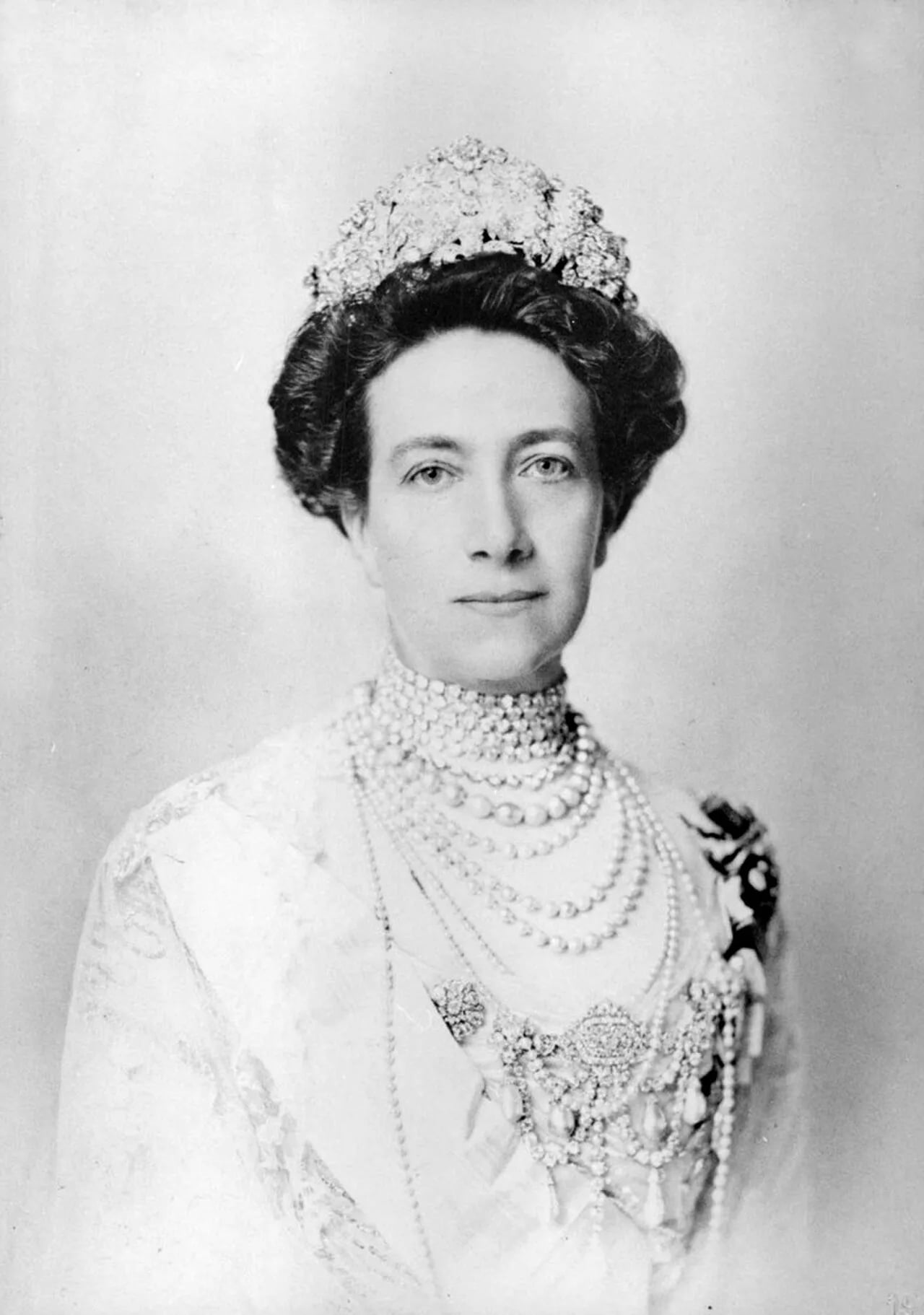 Portrait of Viktoria von Baden (1862–1930) – memorial page