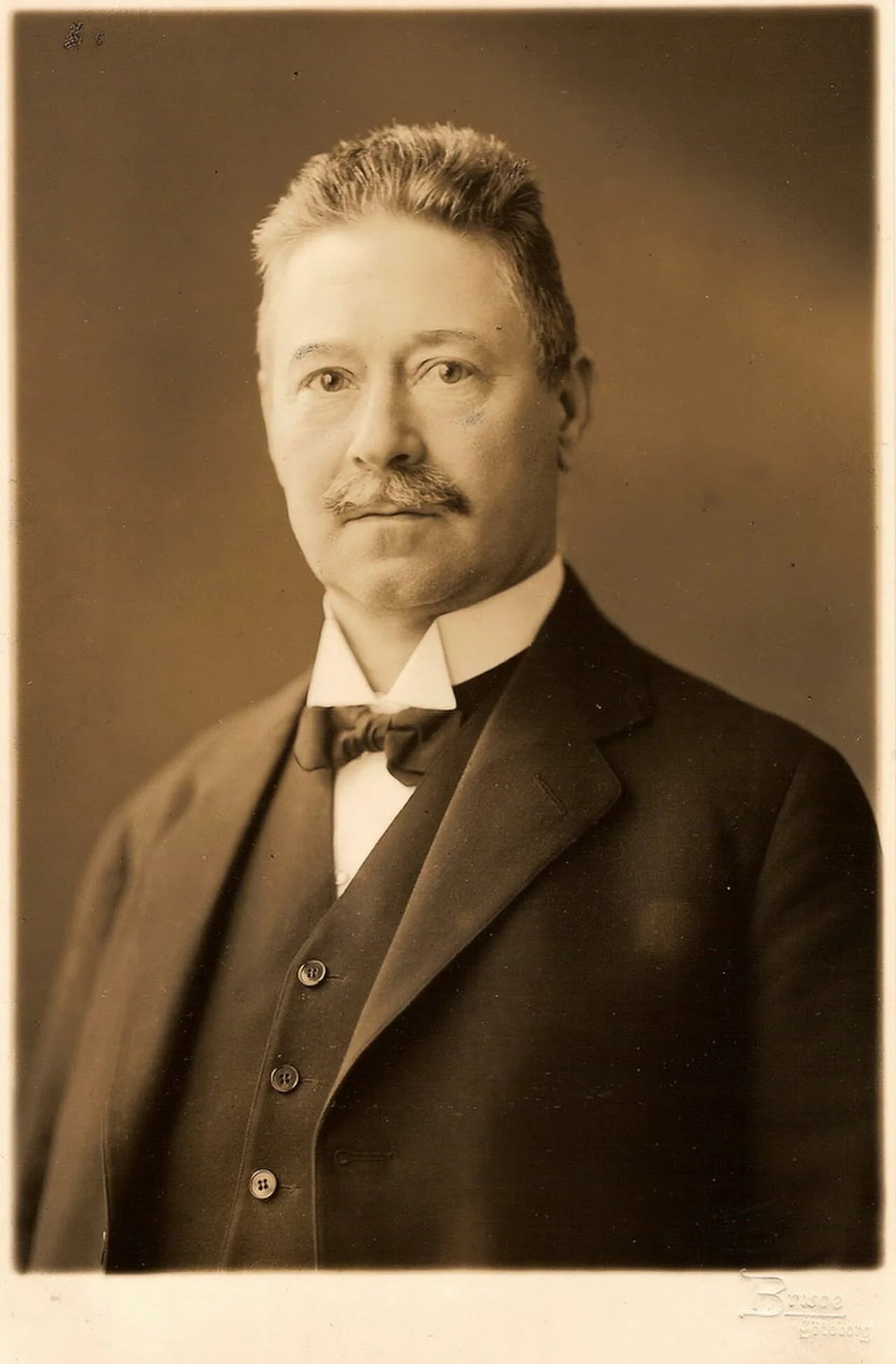 Porträt von Hugo Grauers (1869–1942) – Gedenkseite