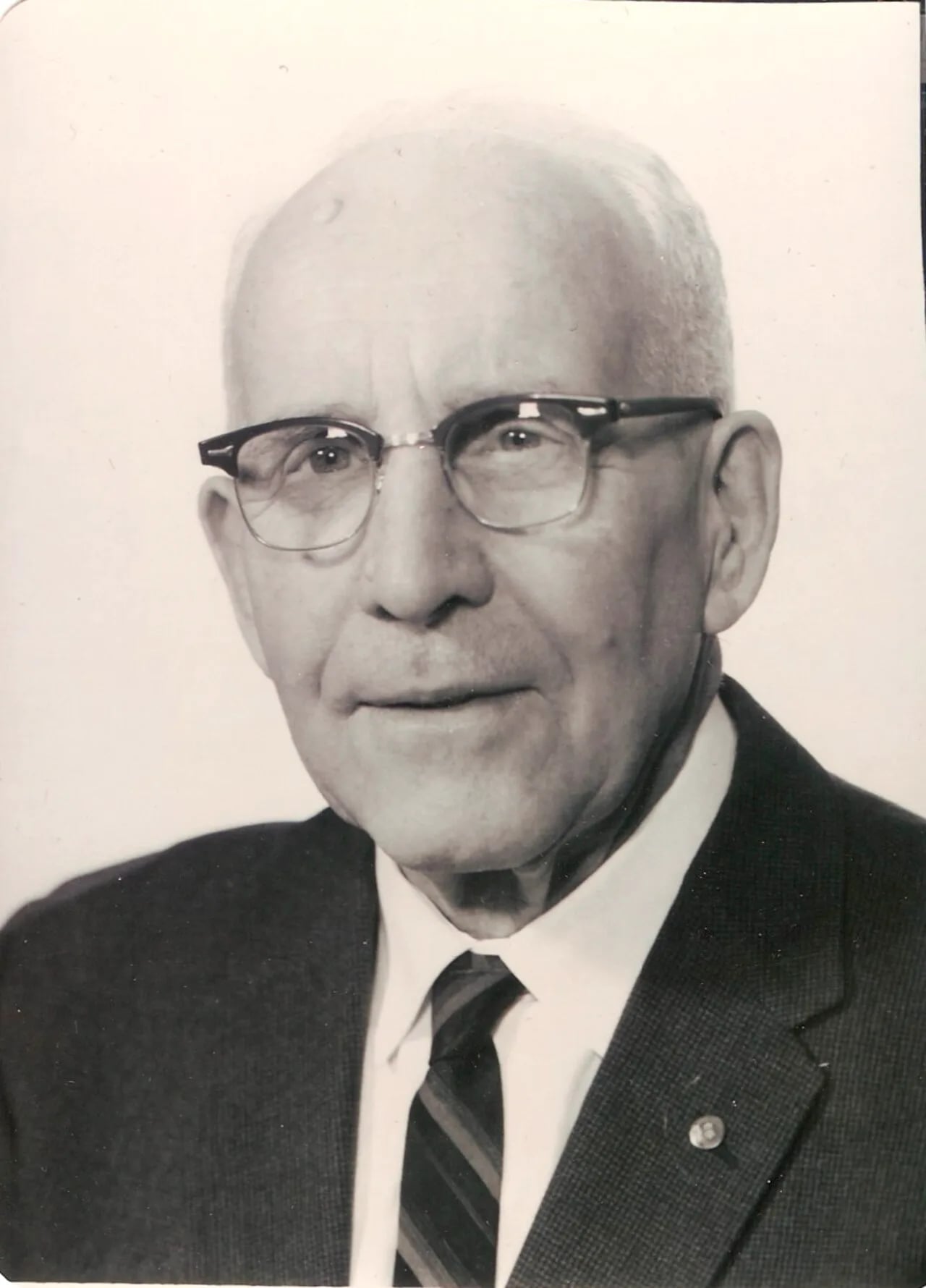 Porträt von John Walker (1893–1991) – Gedenkseite