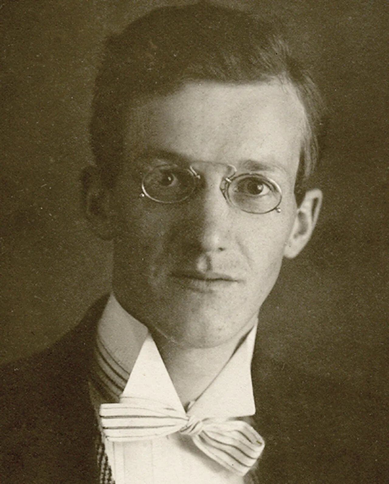 Porträt von Axel-Erik Gyllenstolpe (1894–1954) – Gedenkseite