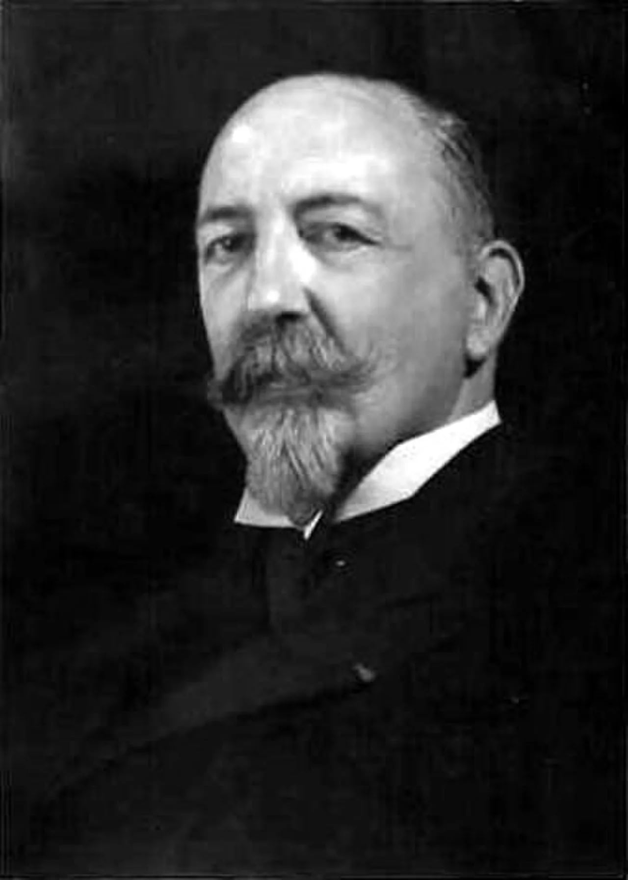Porträt von Prinz Jean d’Orléans (1874–1940) – Gedenkseite