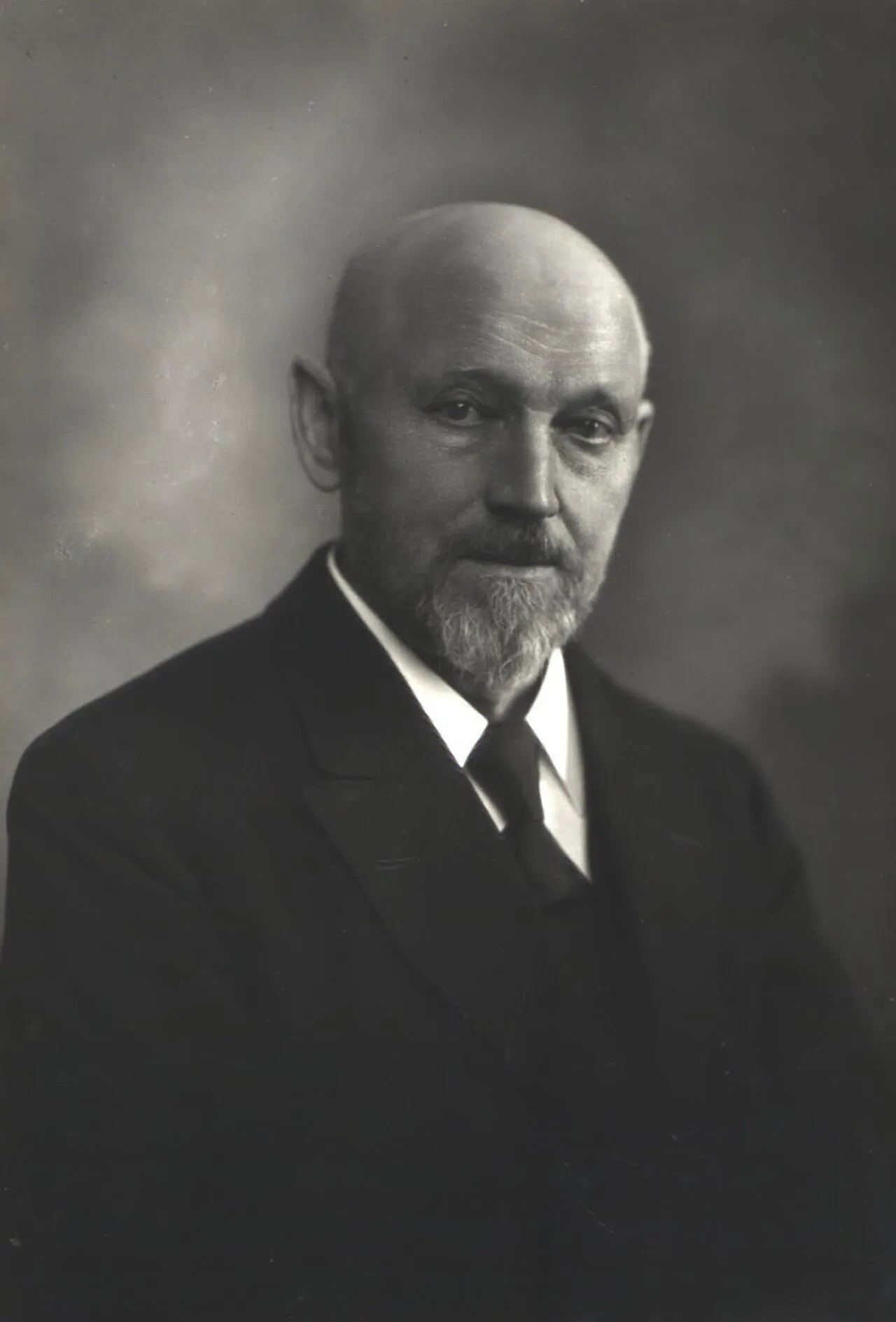 Portrait of Ole Hansen (1855–1928) – memorial page