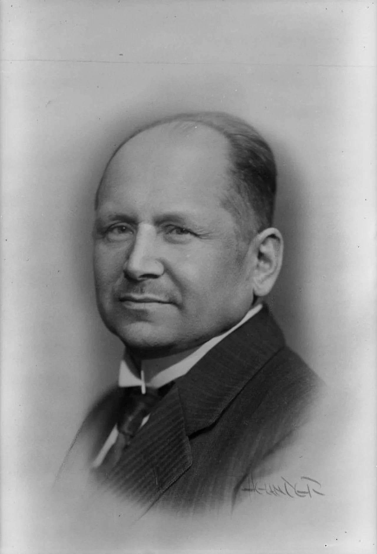 Porträt von Leo Harmaja (1880–1949) – Gedenkseite