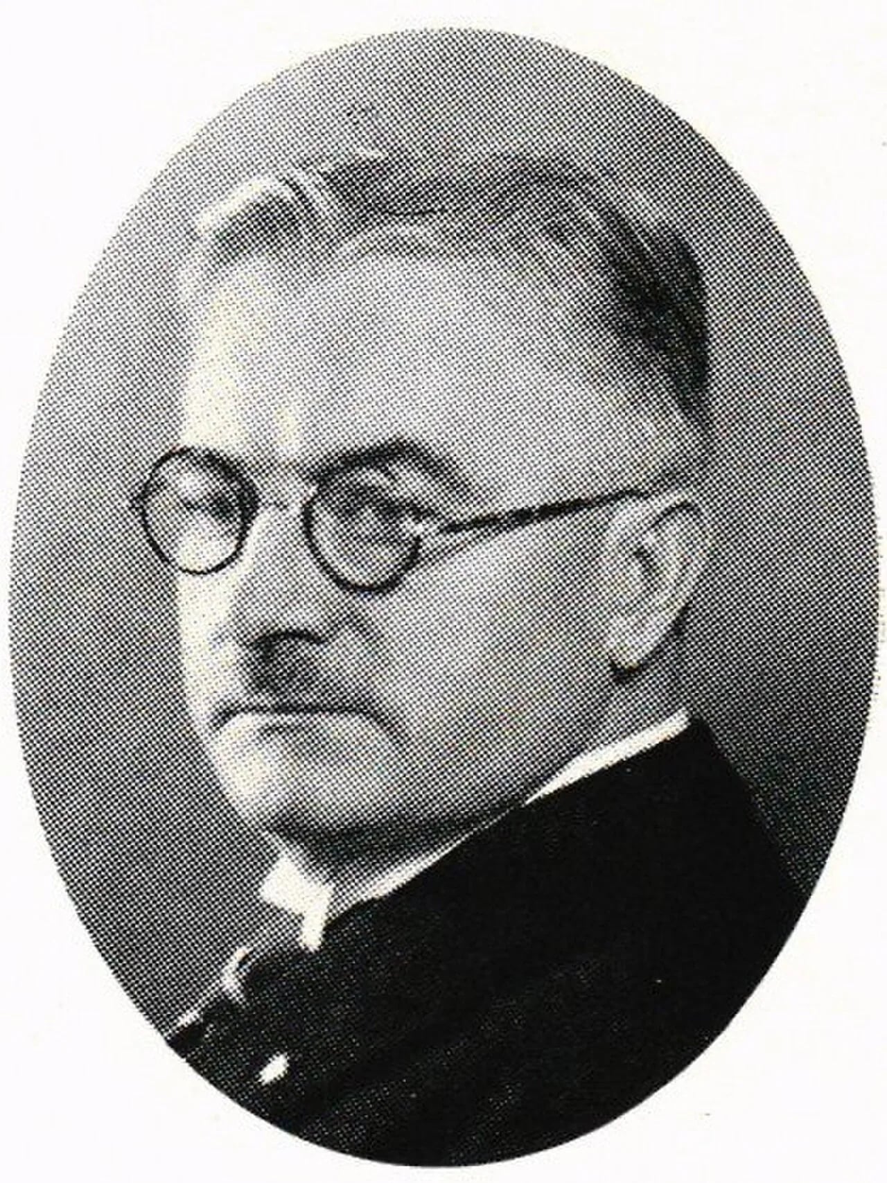 Portrait of Nils Helger (1873–1957) – memorial page