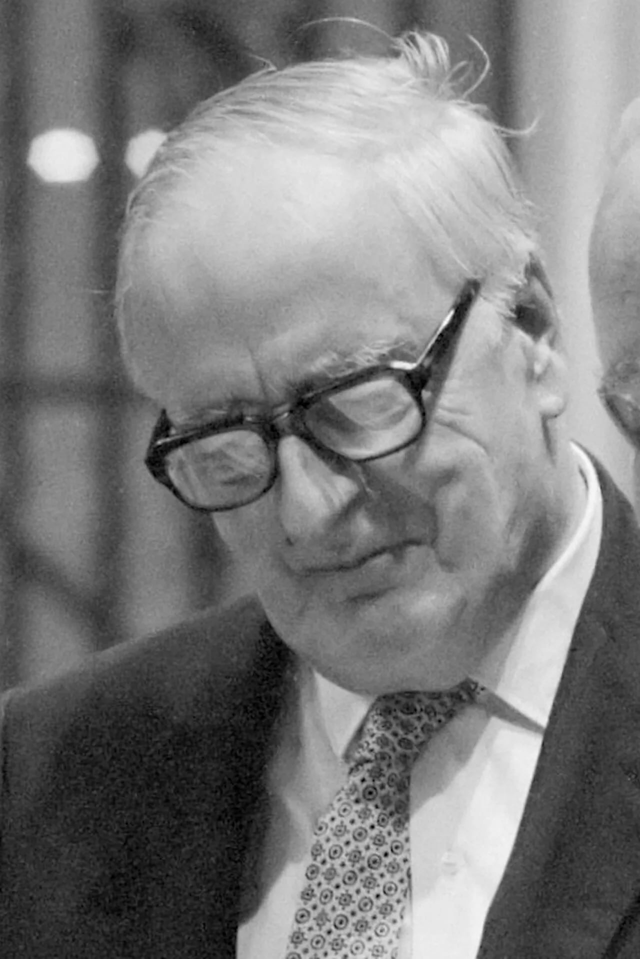 Porträt von Alexander King (1909–2007) – Gedenkseite