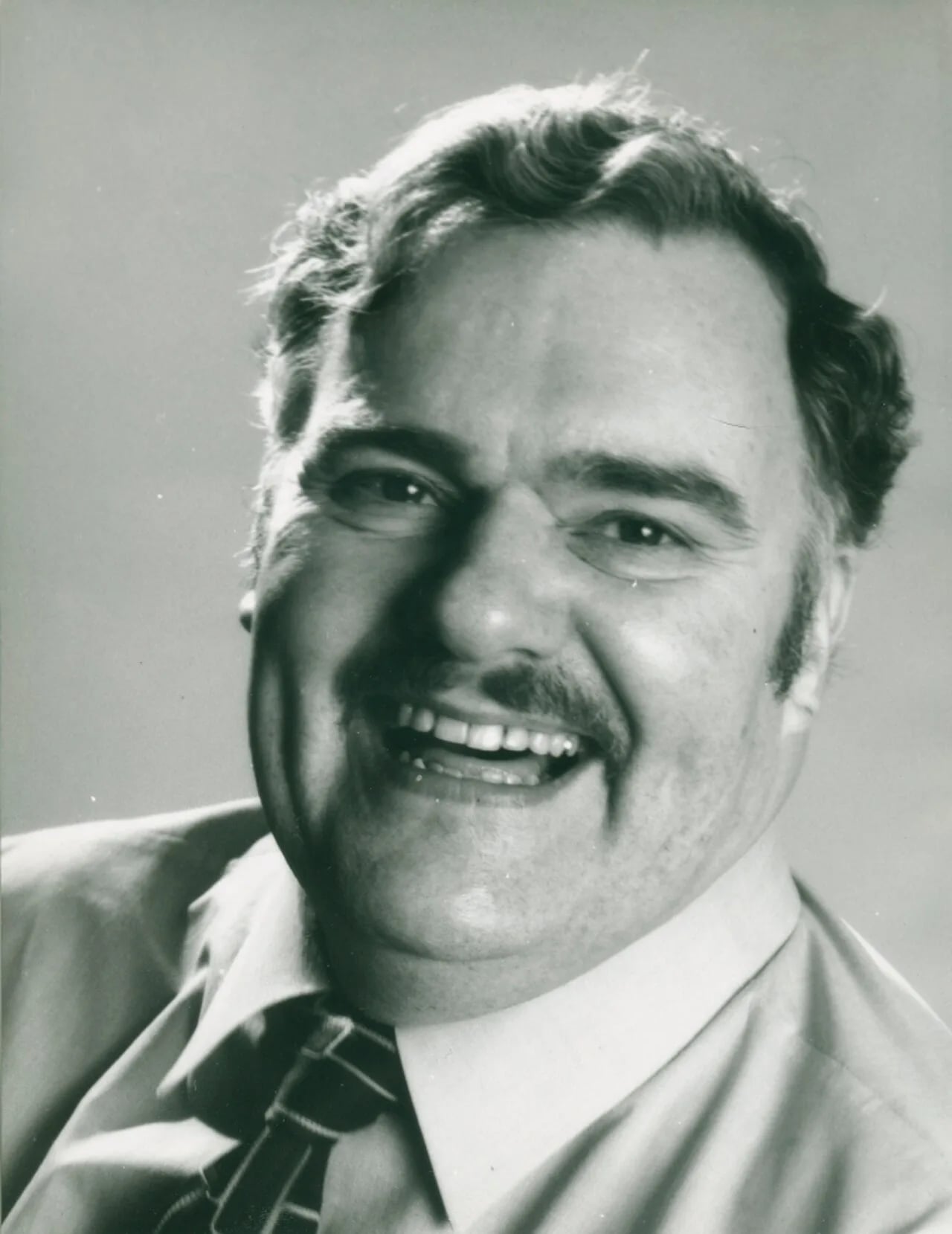 Porträt von Egil Holmsen (1917–1990) – Gedenkseite