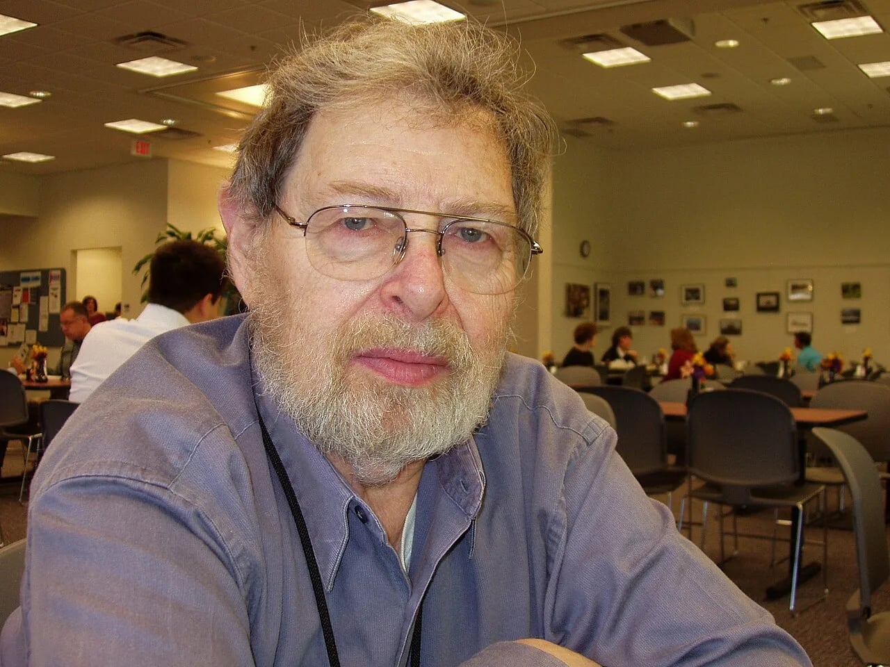 Portrait of Wally Feurzeig (1927–2013) – memorial page