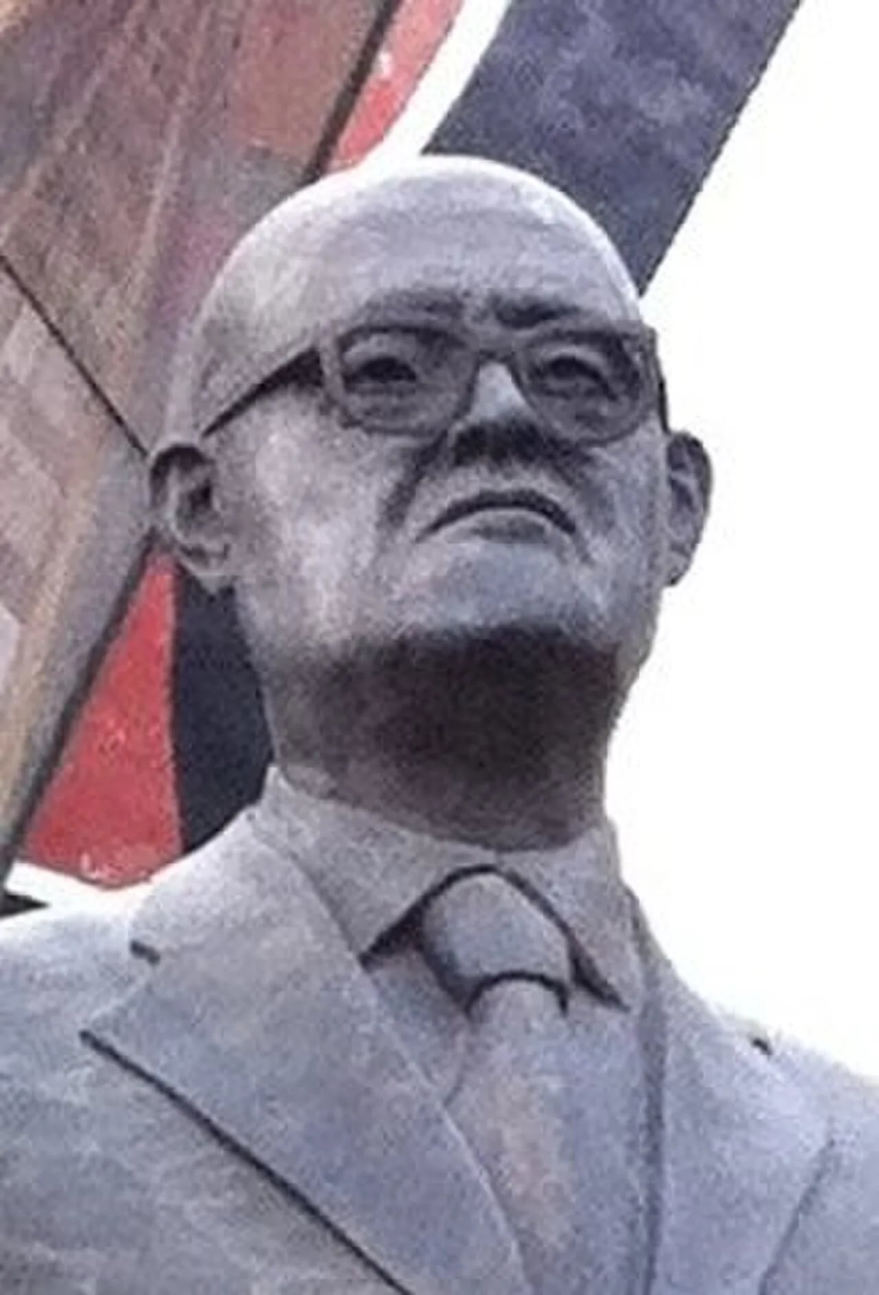 Portrait of Manuel Suárez y Suárez (1896–1987) – memorial page