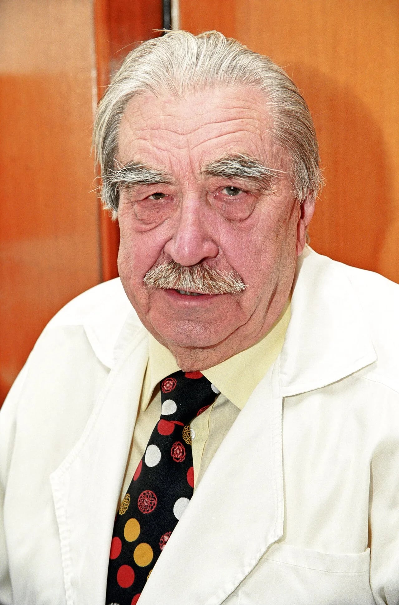 Porträt von Vladimir Pavlovich Okhotsky (1924–2016) – Gedenkseite