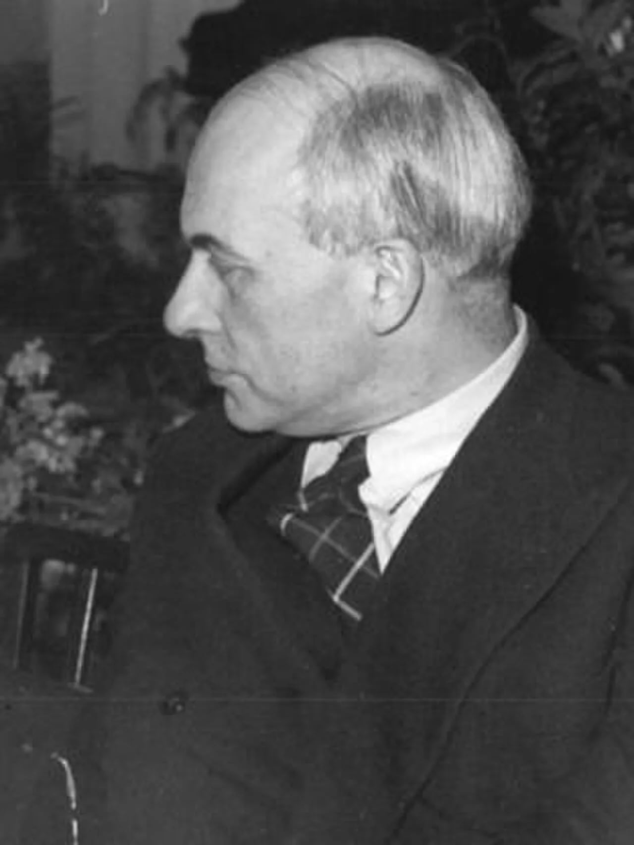 Portrait of Alan Bush (1900–1995) – memorial page