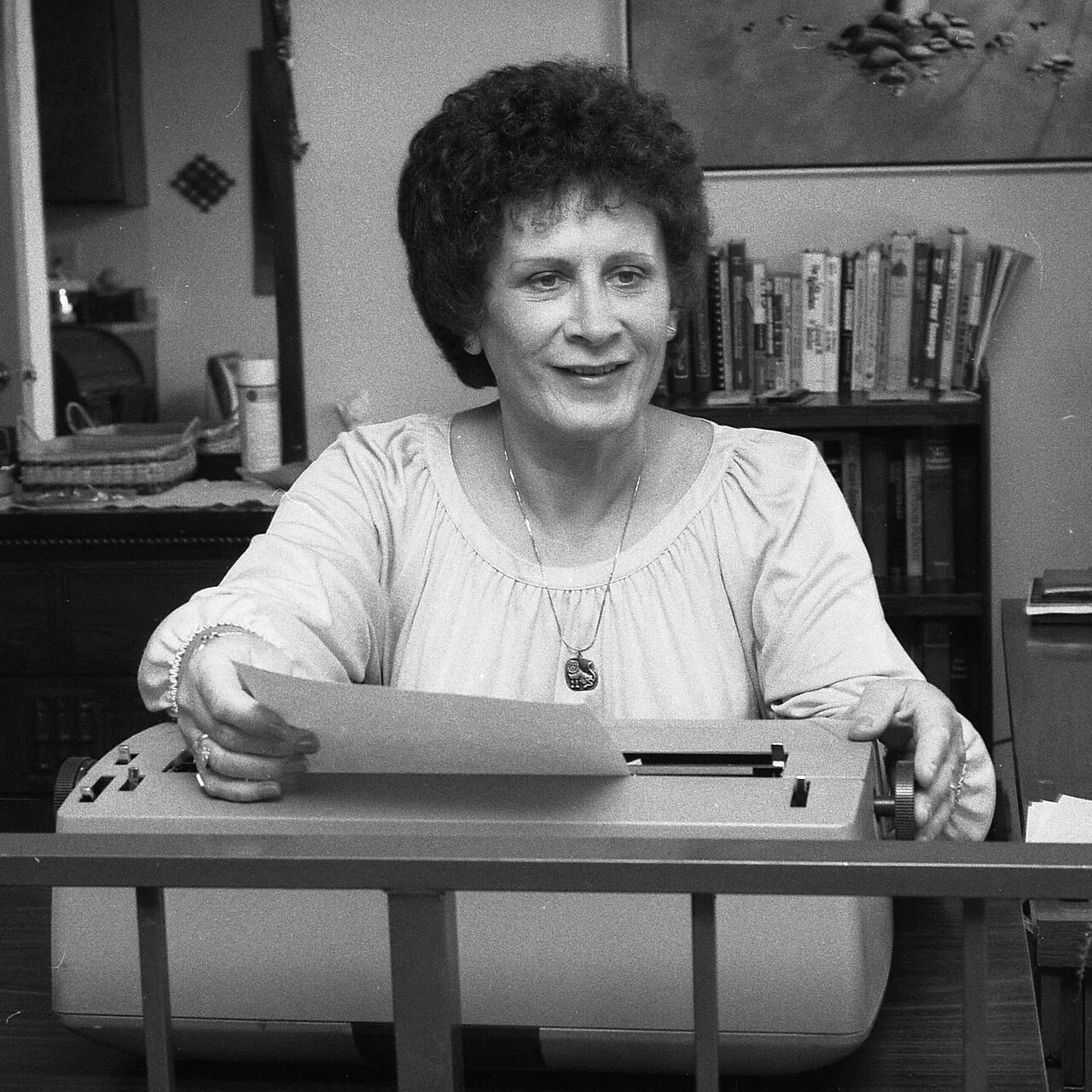 Portrait of Nancy Ledins (1932–2017) – memorial page